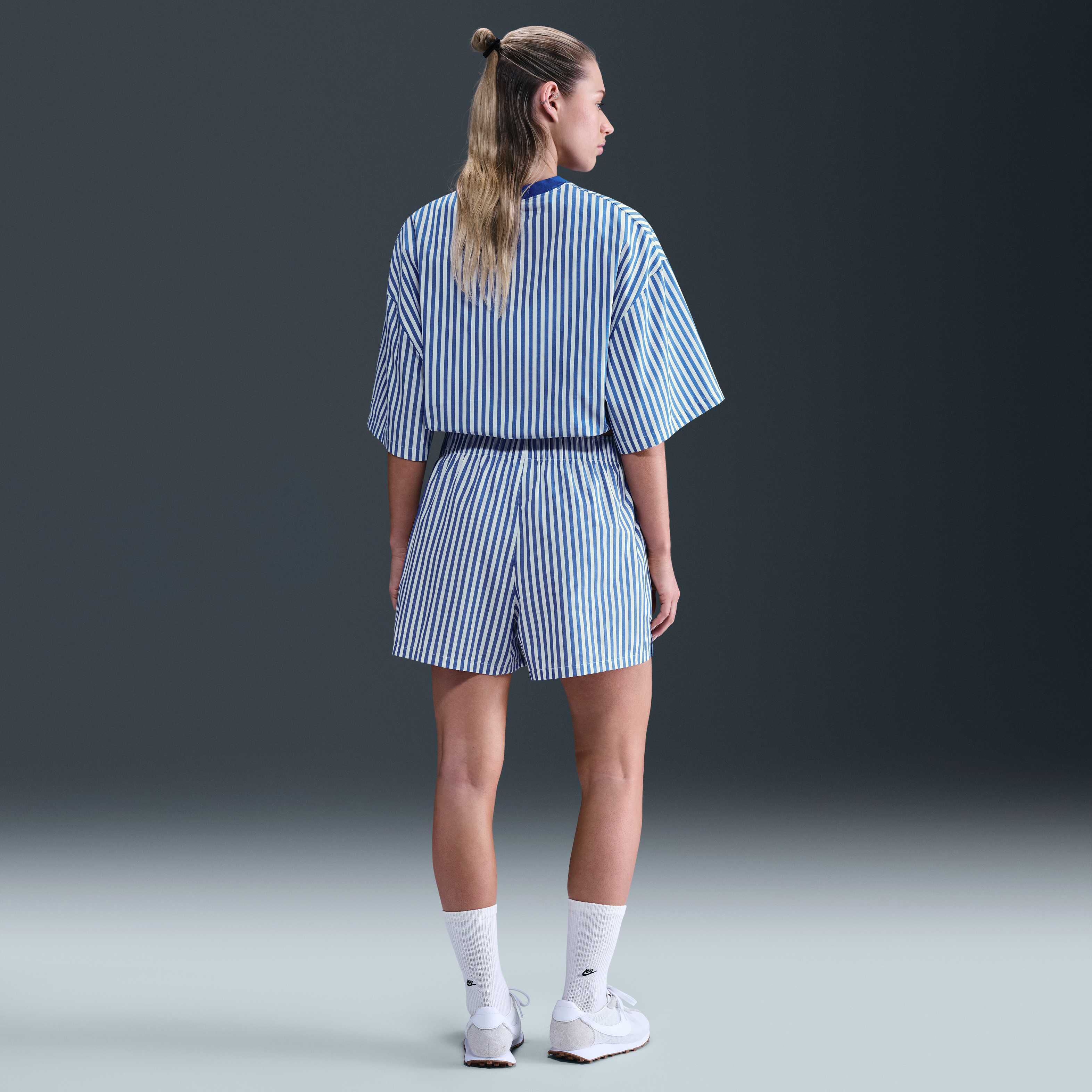 نايكي سبورتسوير تشيل بوبلين image number 3