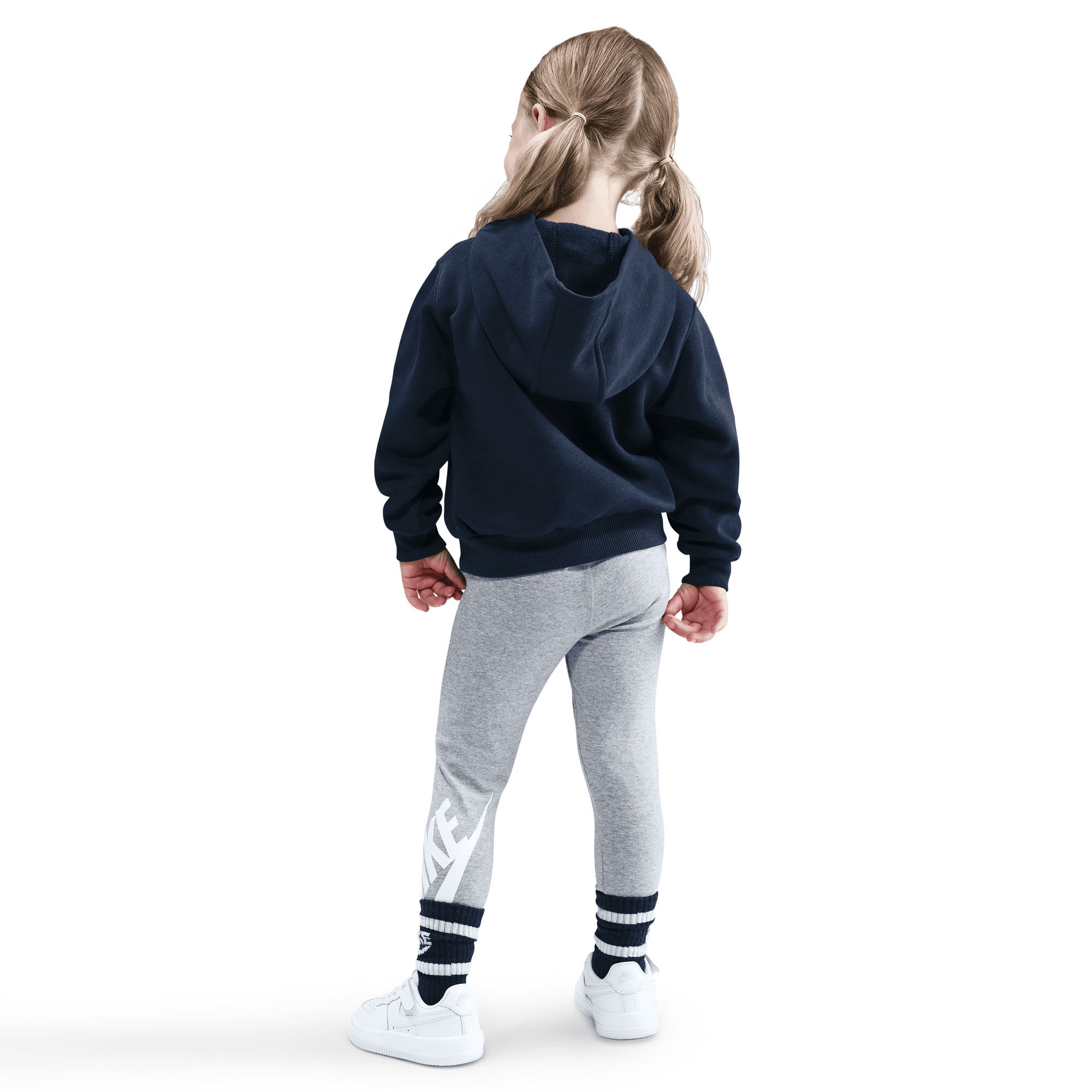 Nike Wild Warmth image number 2