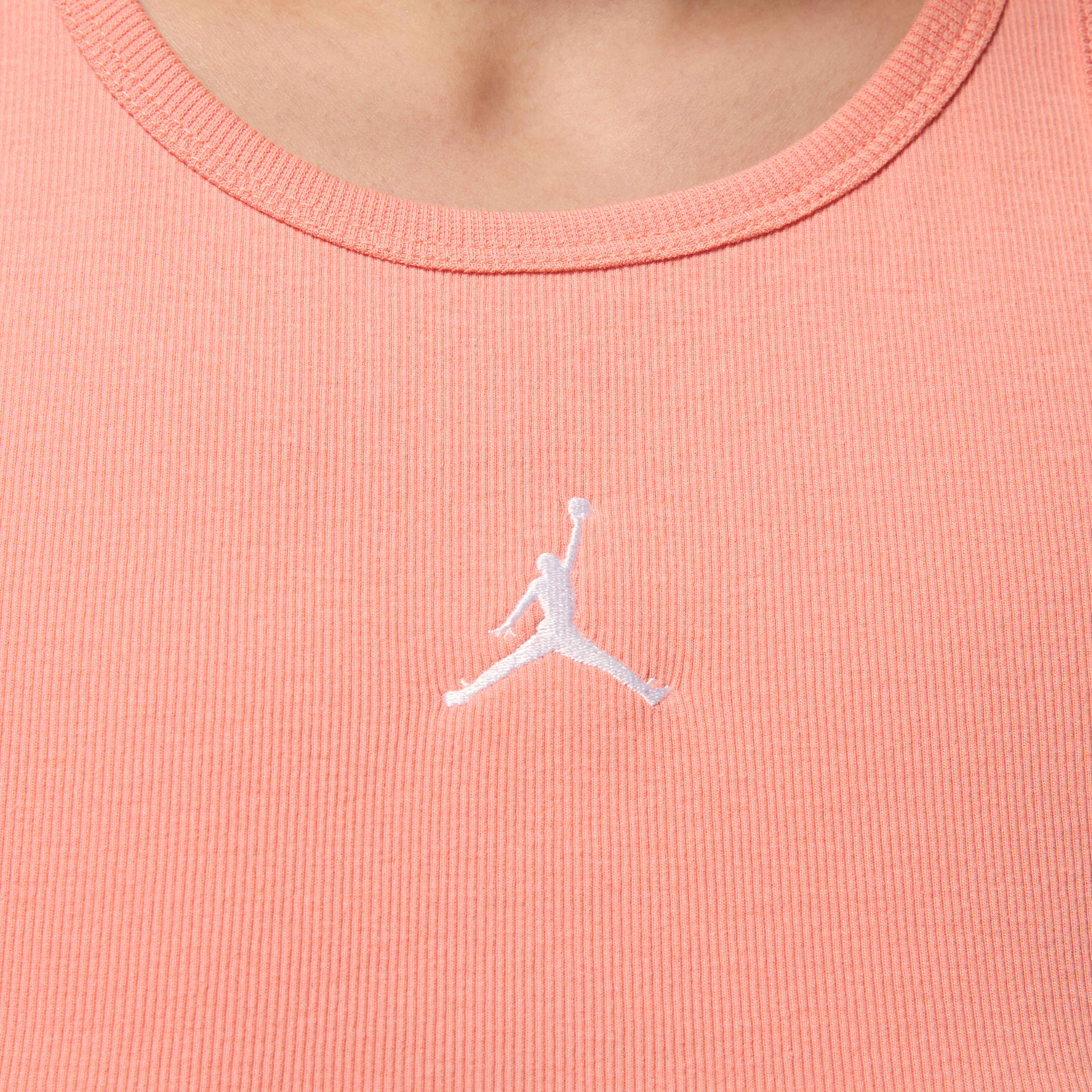 Jordan Essentials image number 3
