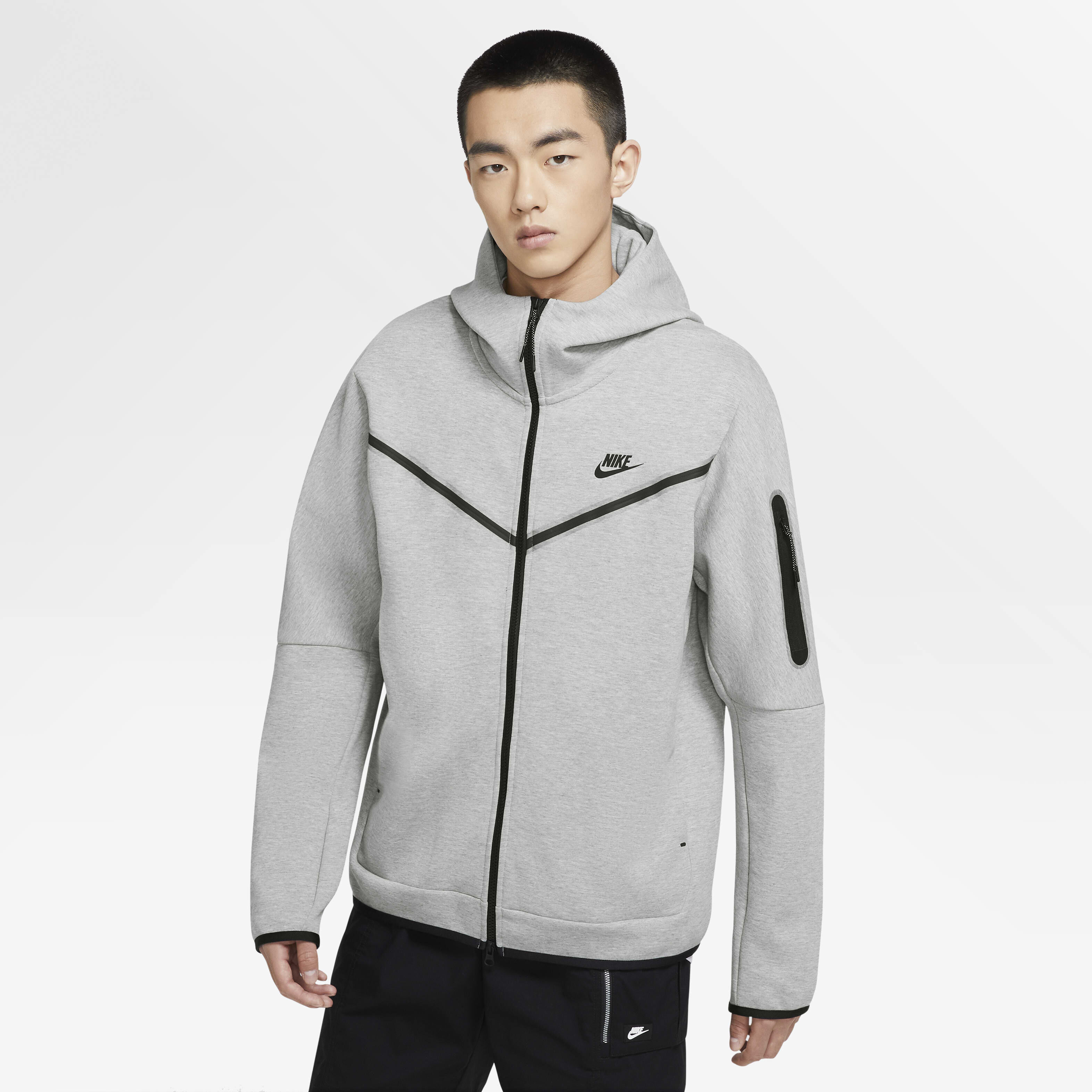 Nike Sportswear Tech Fleece image number 0