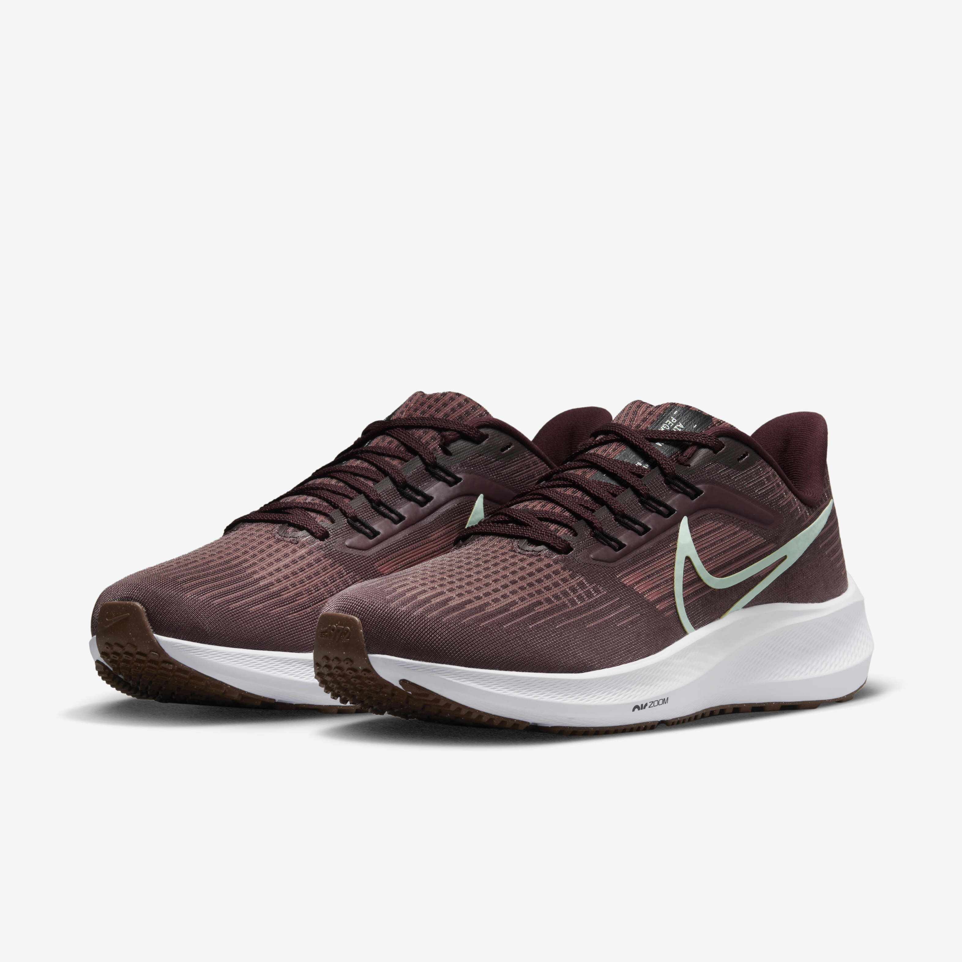 Nike Pegasus 39 image number 4