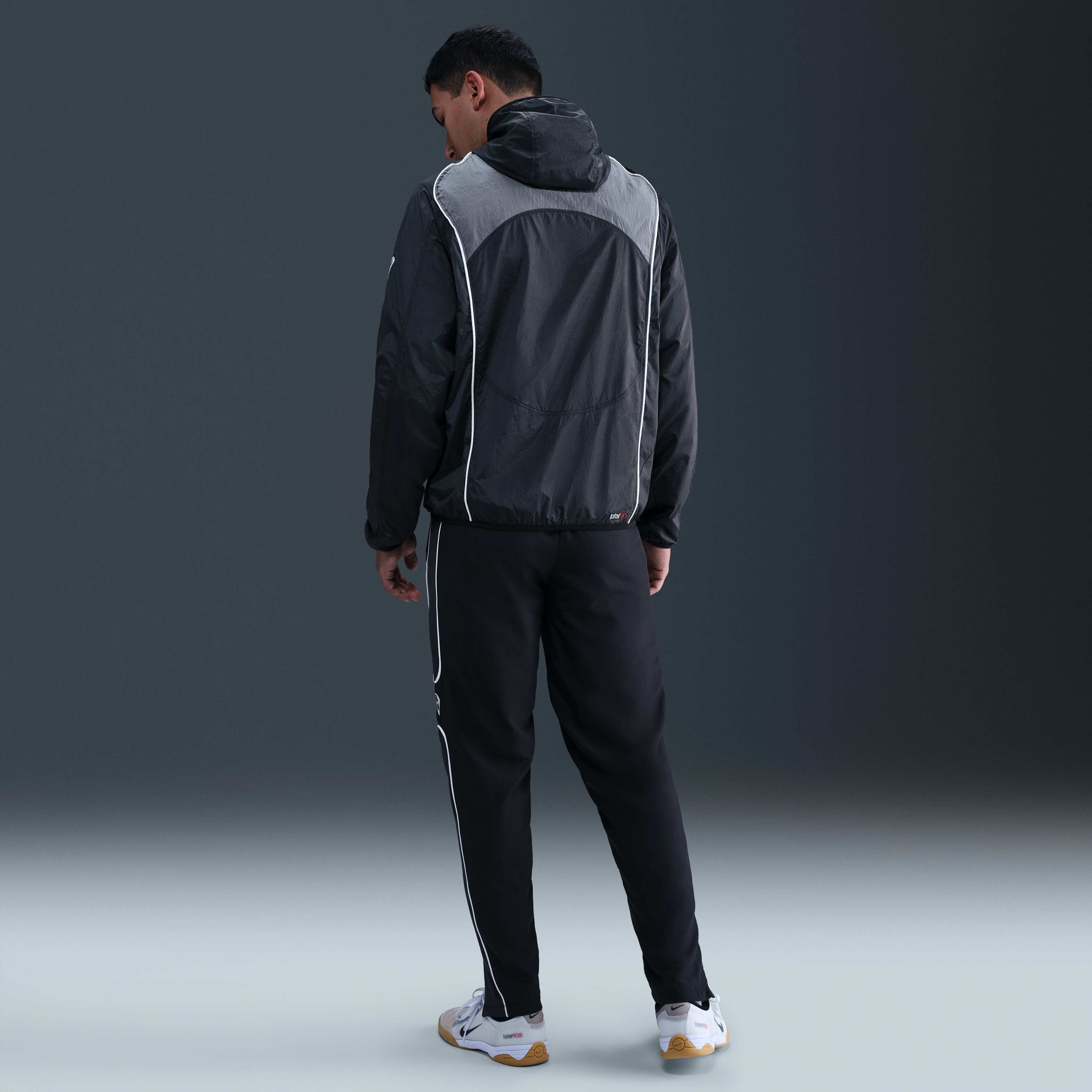 نايكي توتال 90 image number 4