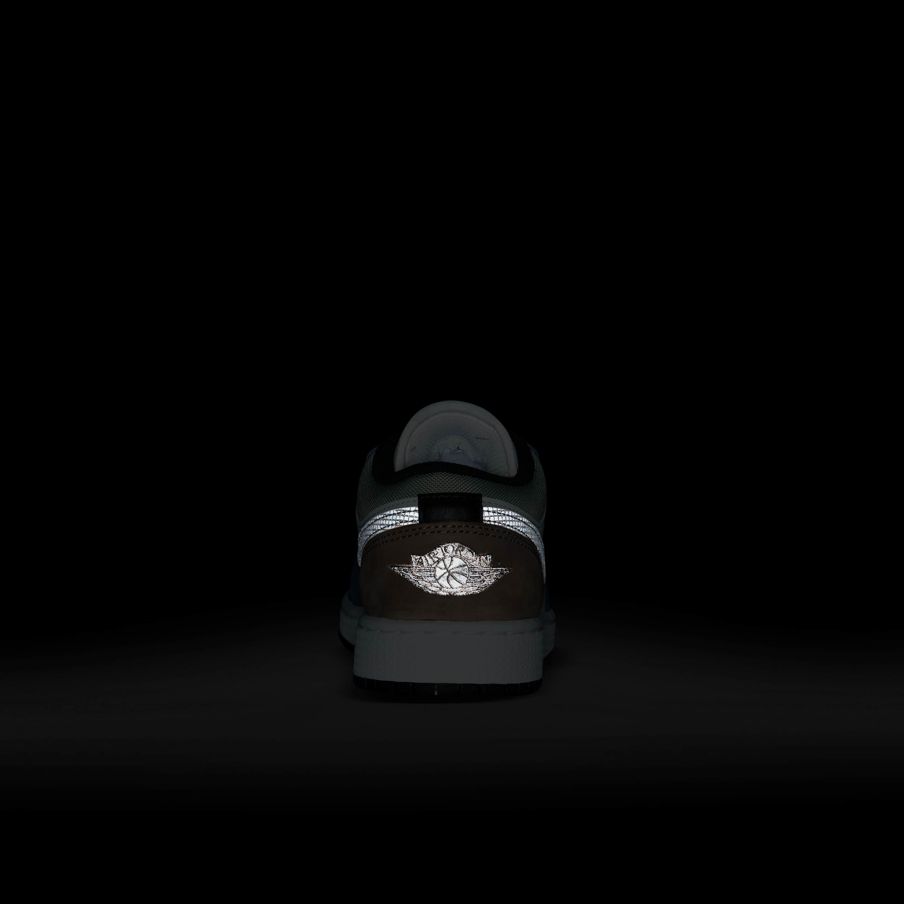 اير جوردن 1 لو image number 8