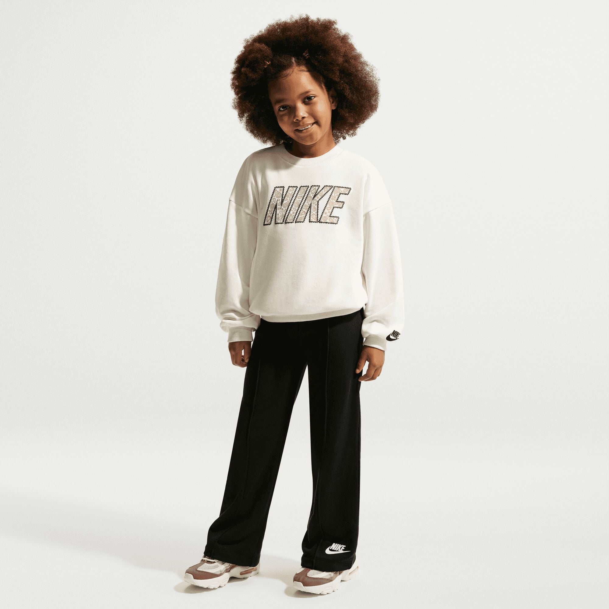 Nike Retro Remix image number 0