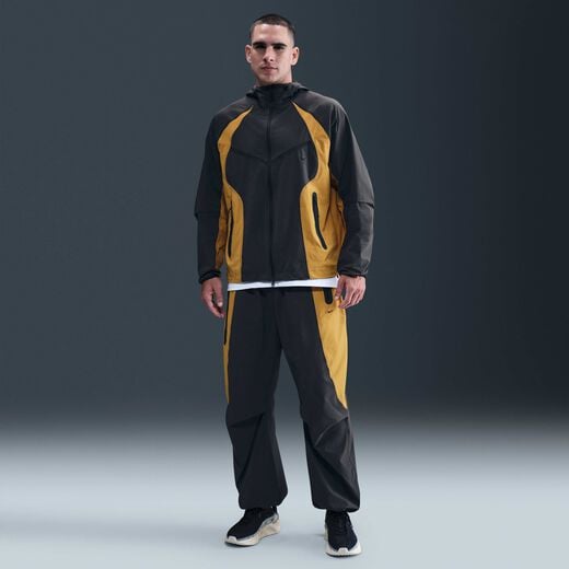 New In Men's Trousers & Tights-Nike, Nike Tech, Men's Dri-FIT Woven Colour-Block Loose-Fit Trousers