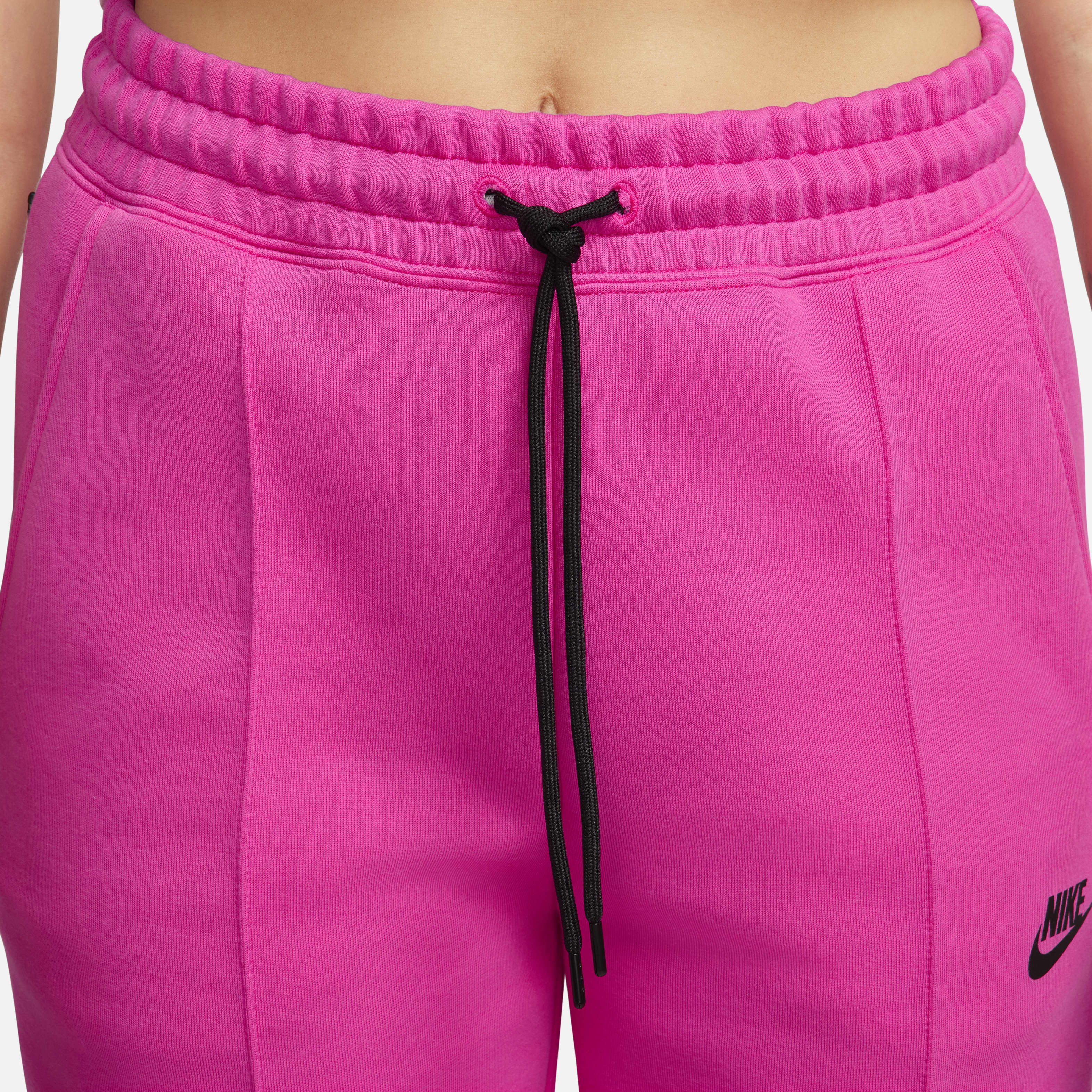 Nike Sportswear Tech Fleece image number 2