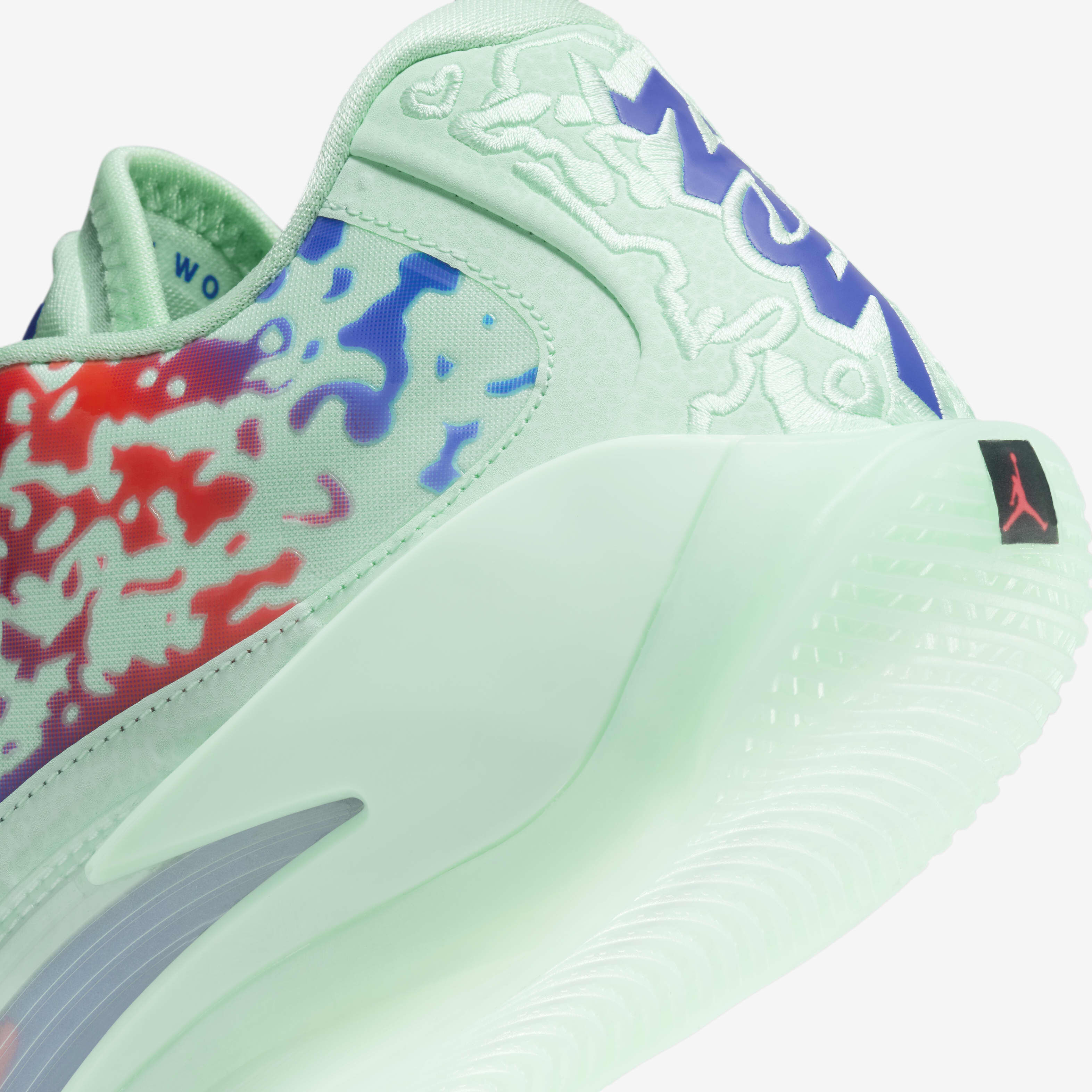 Zion 3 'Mud, Sweat and Tears' image number 7