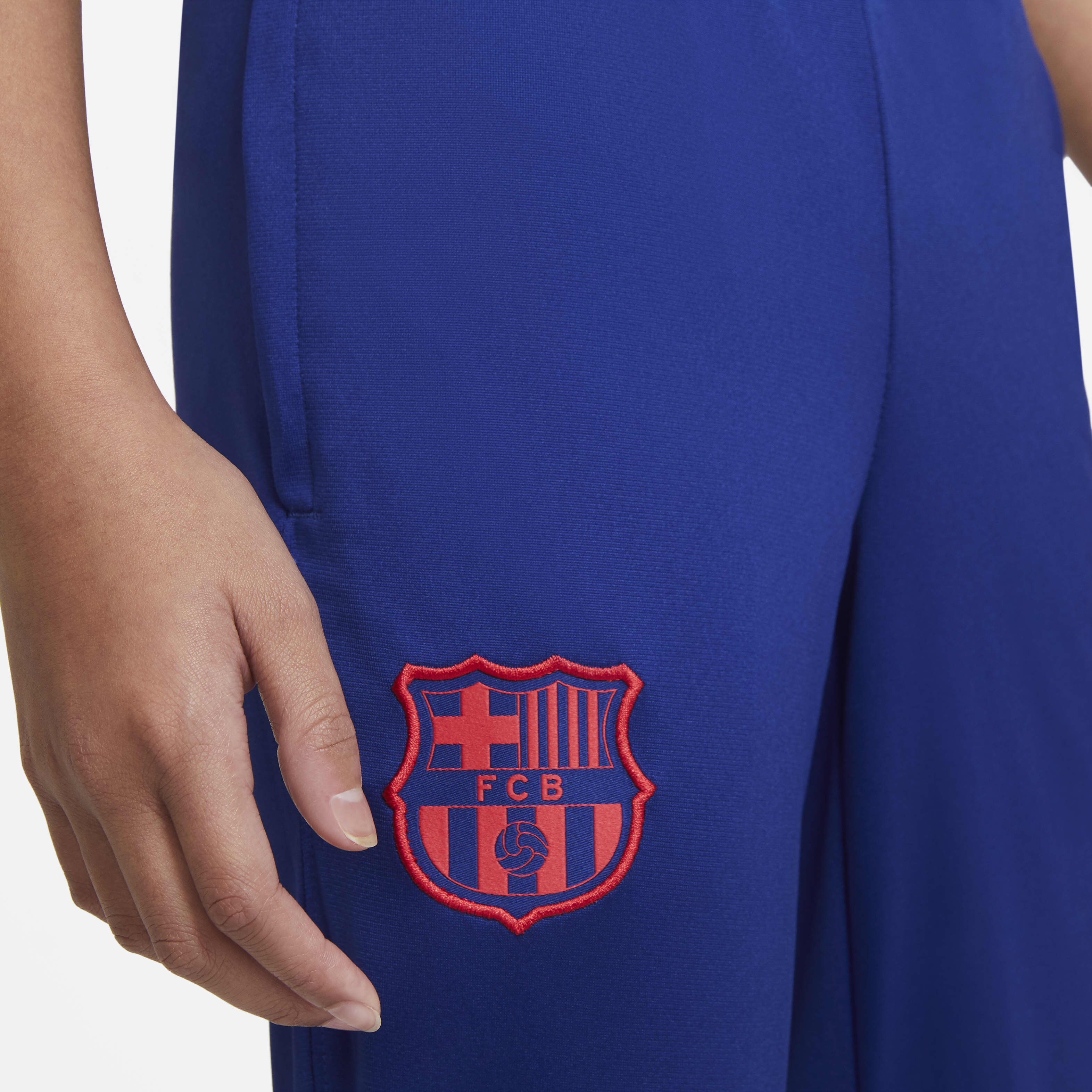 برشلونة سترايك image number 8