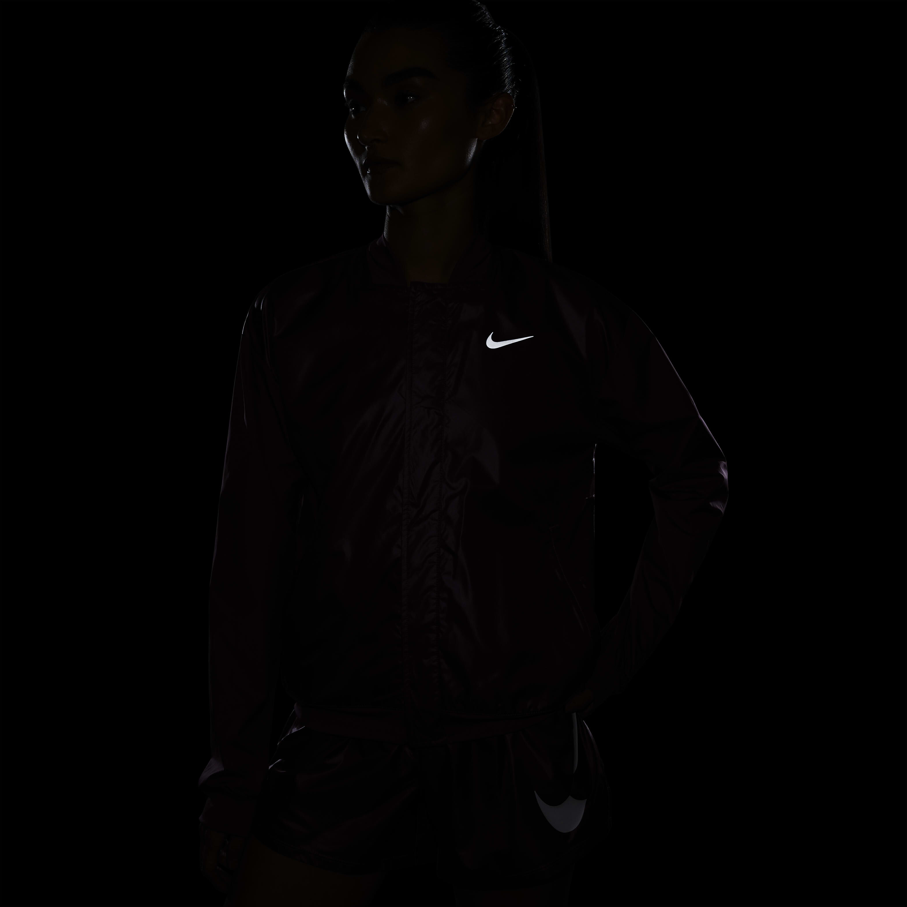 Nike Swoosh Run image number 5