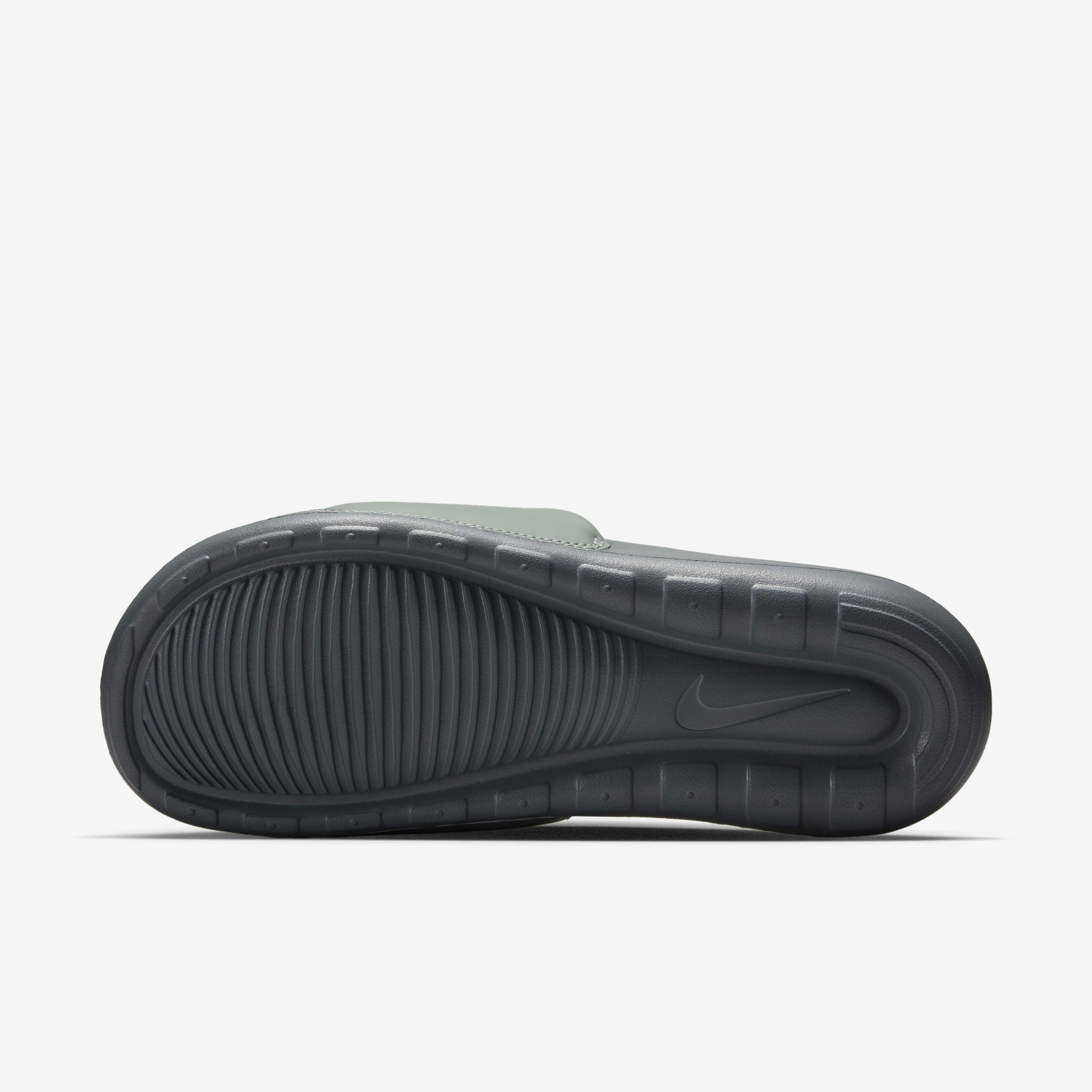 نايكي فيكتوري ون image number 1