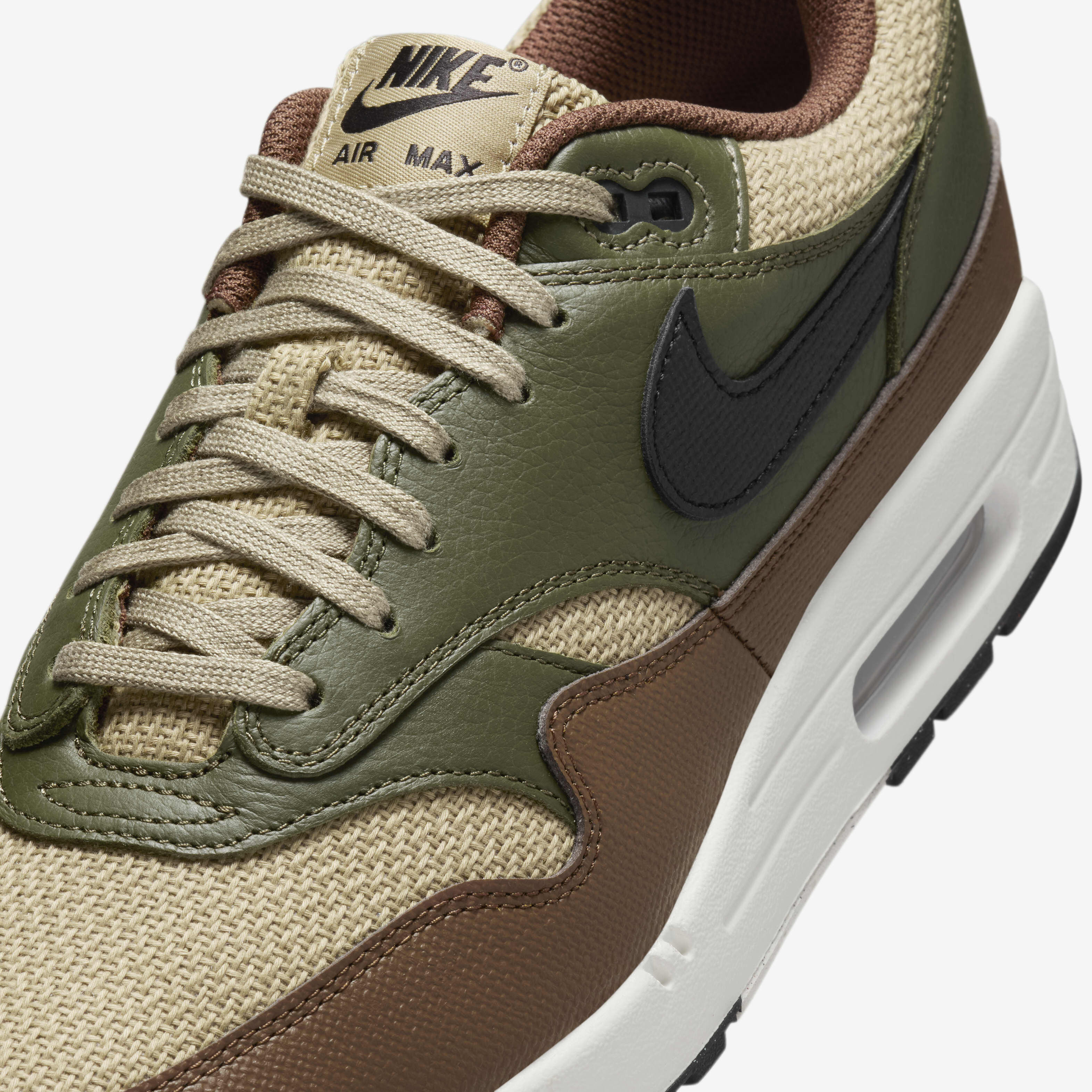 Nike Air Max 1 Essential Premium image number 6