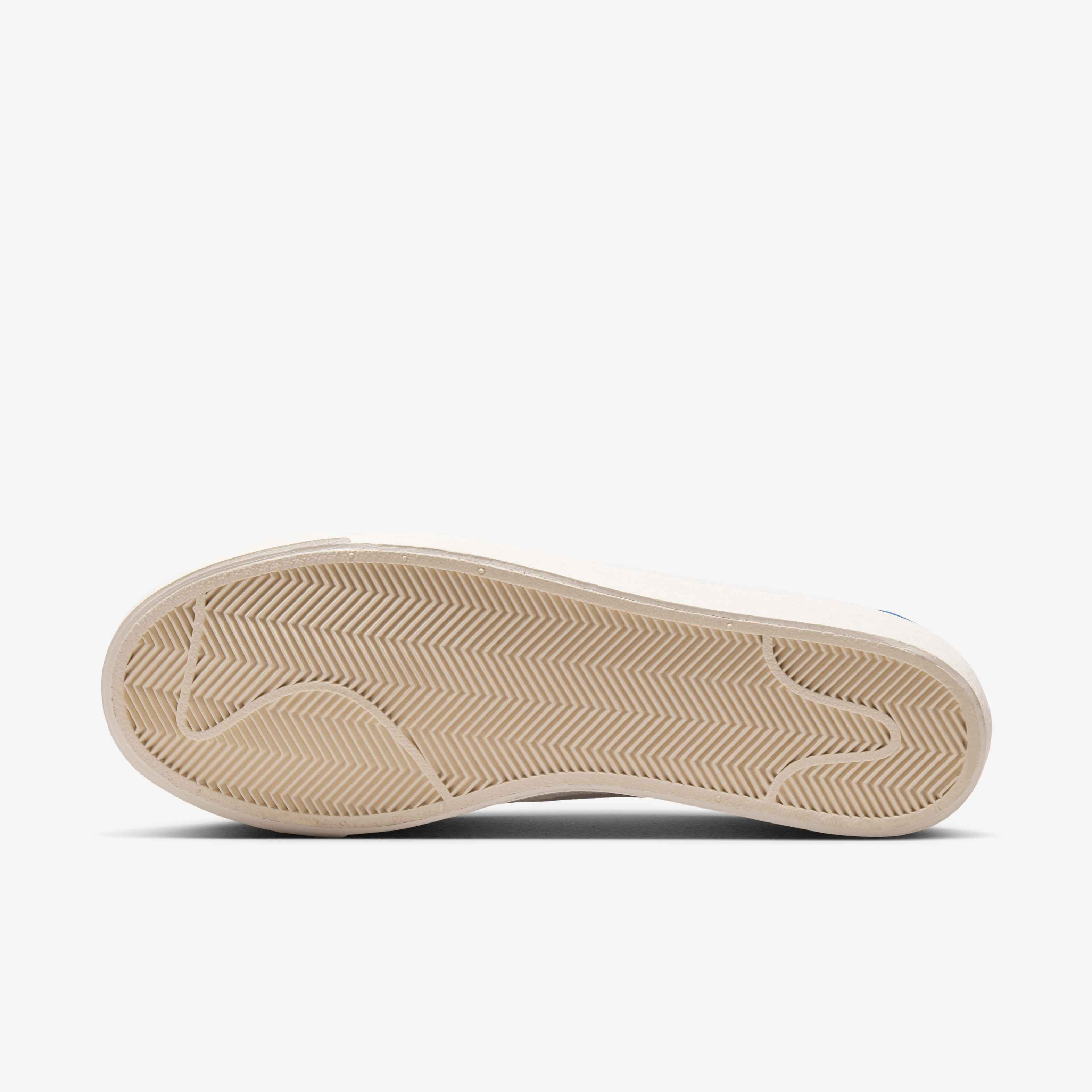 Nike Tennis Classic image number 1