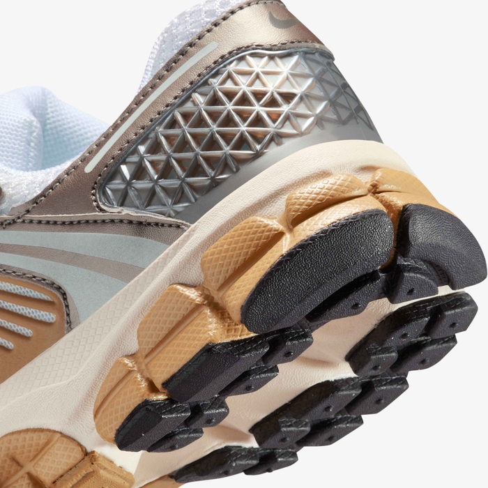 نايكي فوميرو 5 image number 7 نايكي فوميرو 5 image number 7