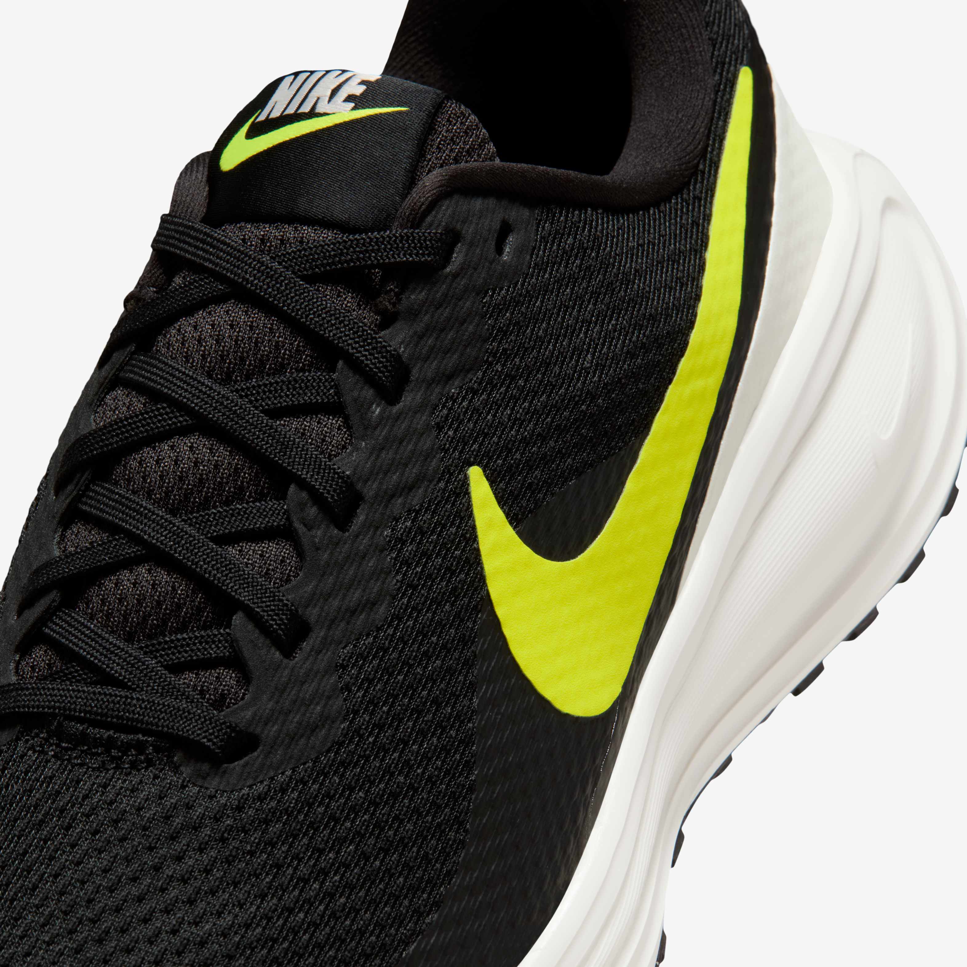 Nike Revolution 8 image number 6
