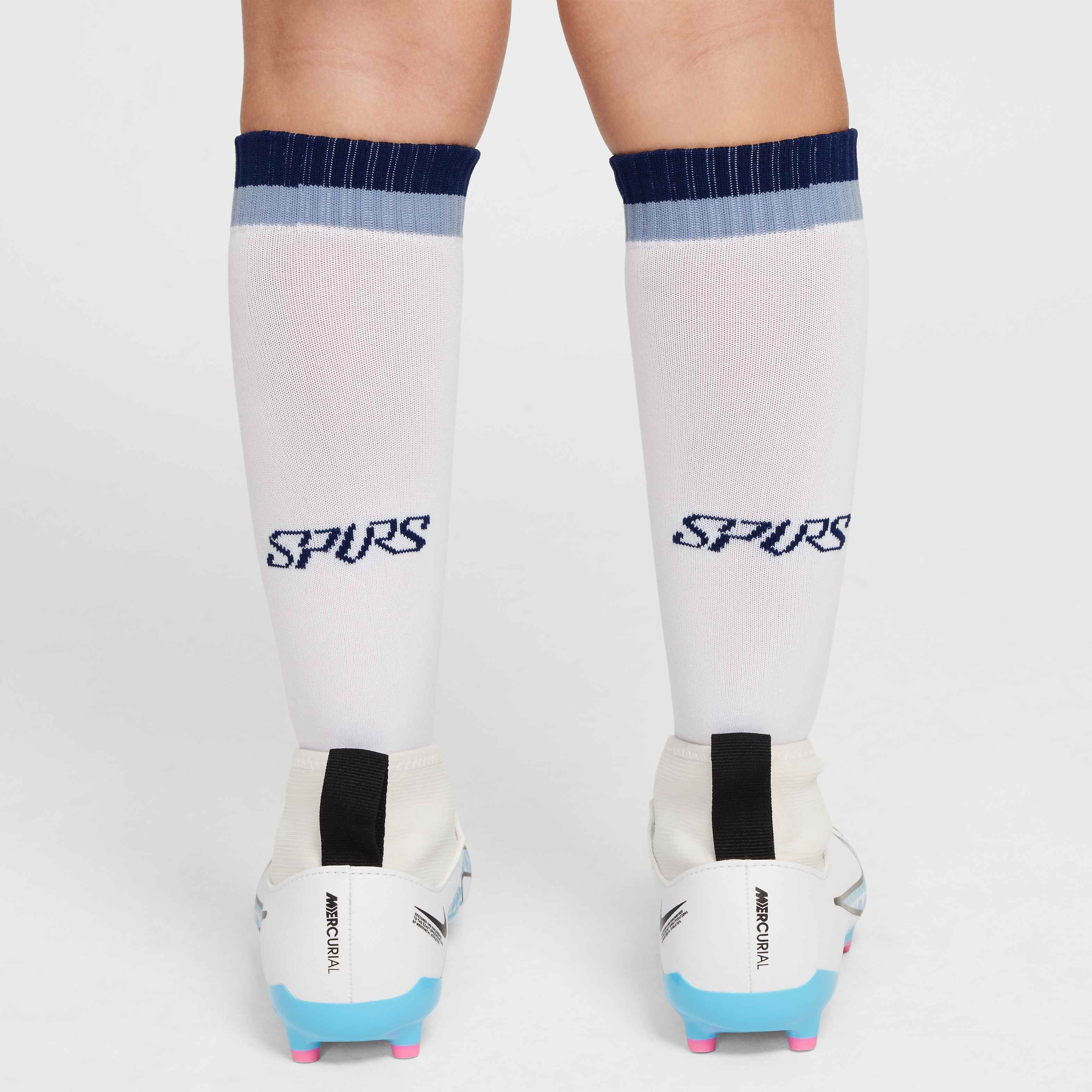 توتنهام هوتسبير 2025/26 ستيديوم الأساسي image number 15