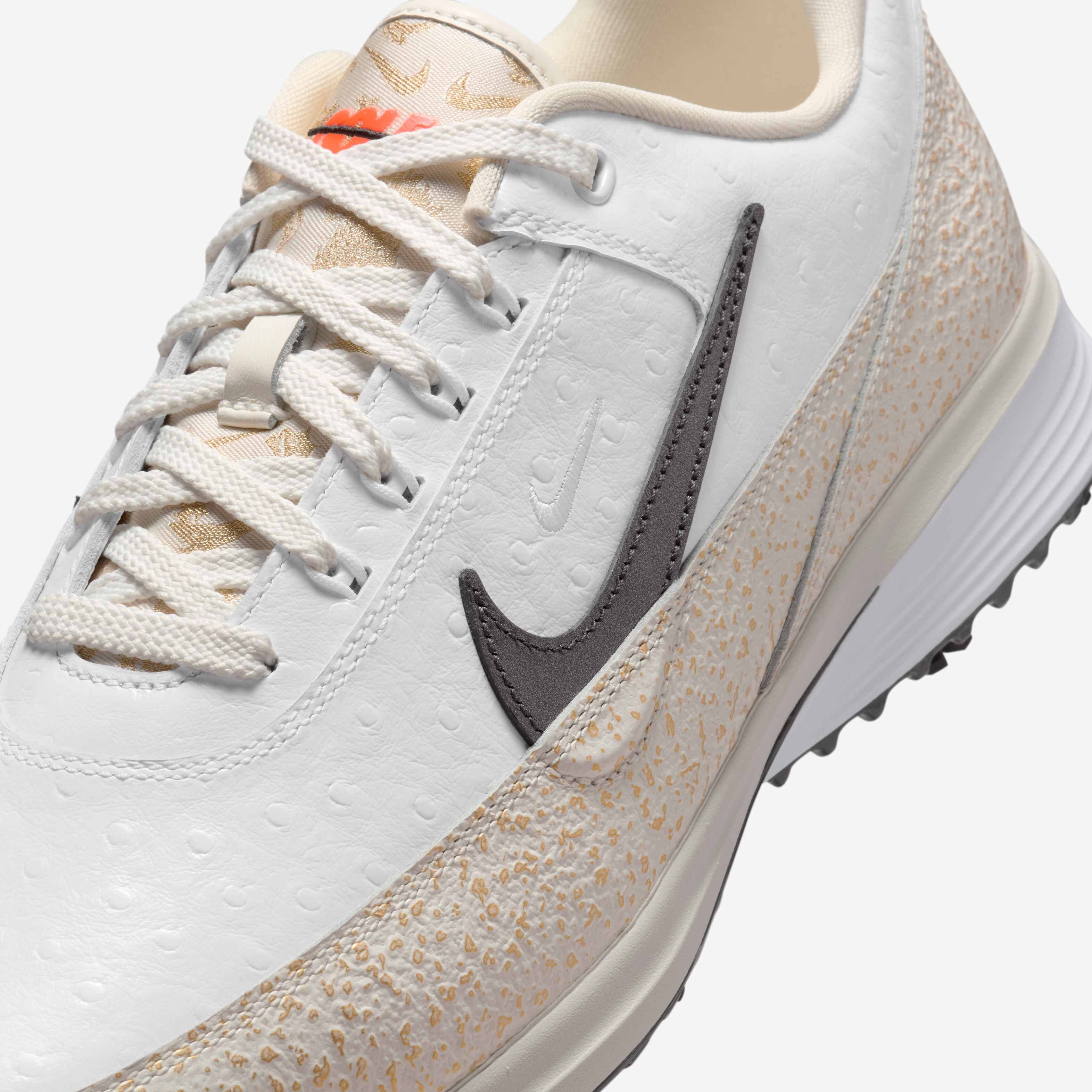 Nike Victory Tour 4 image number 7