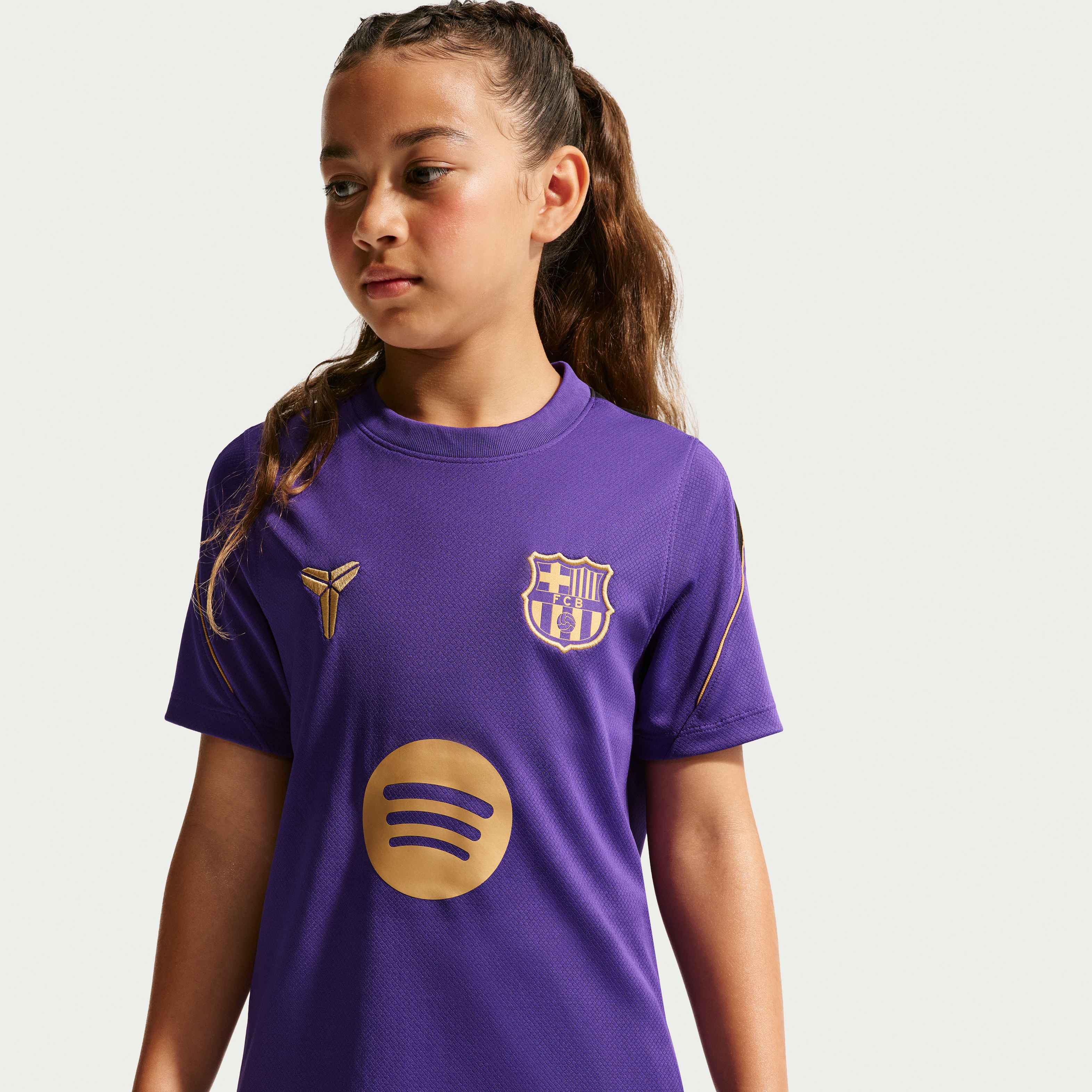 F.C. Barcelona Strike Away image number 1