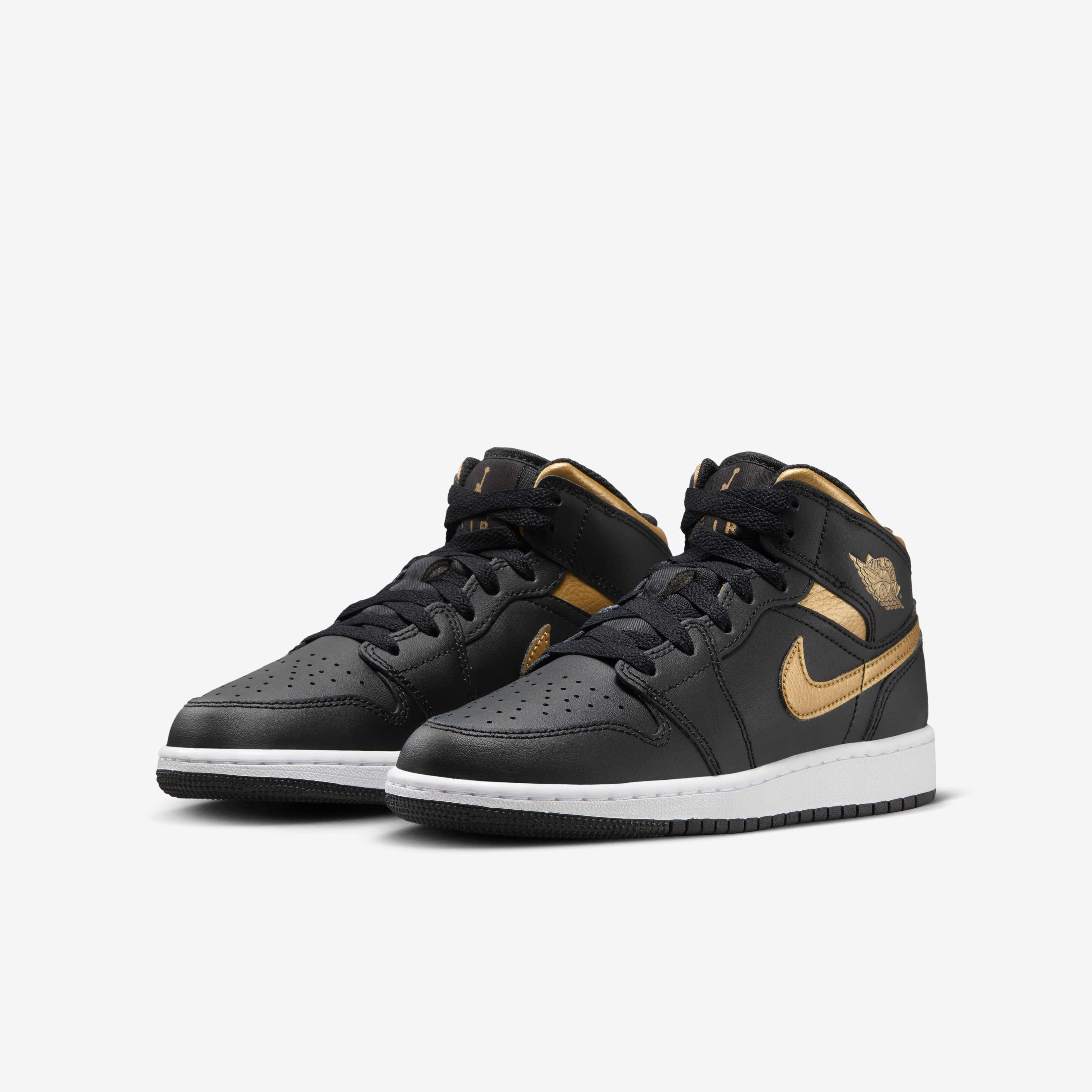 Air Jordan 1 Mid image number 4