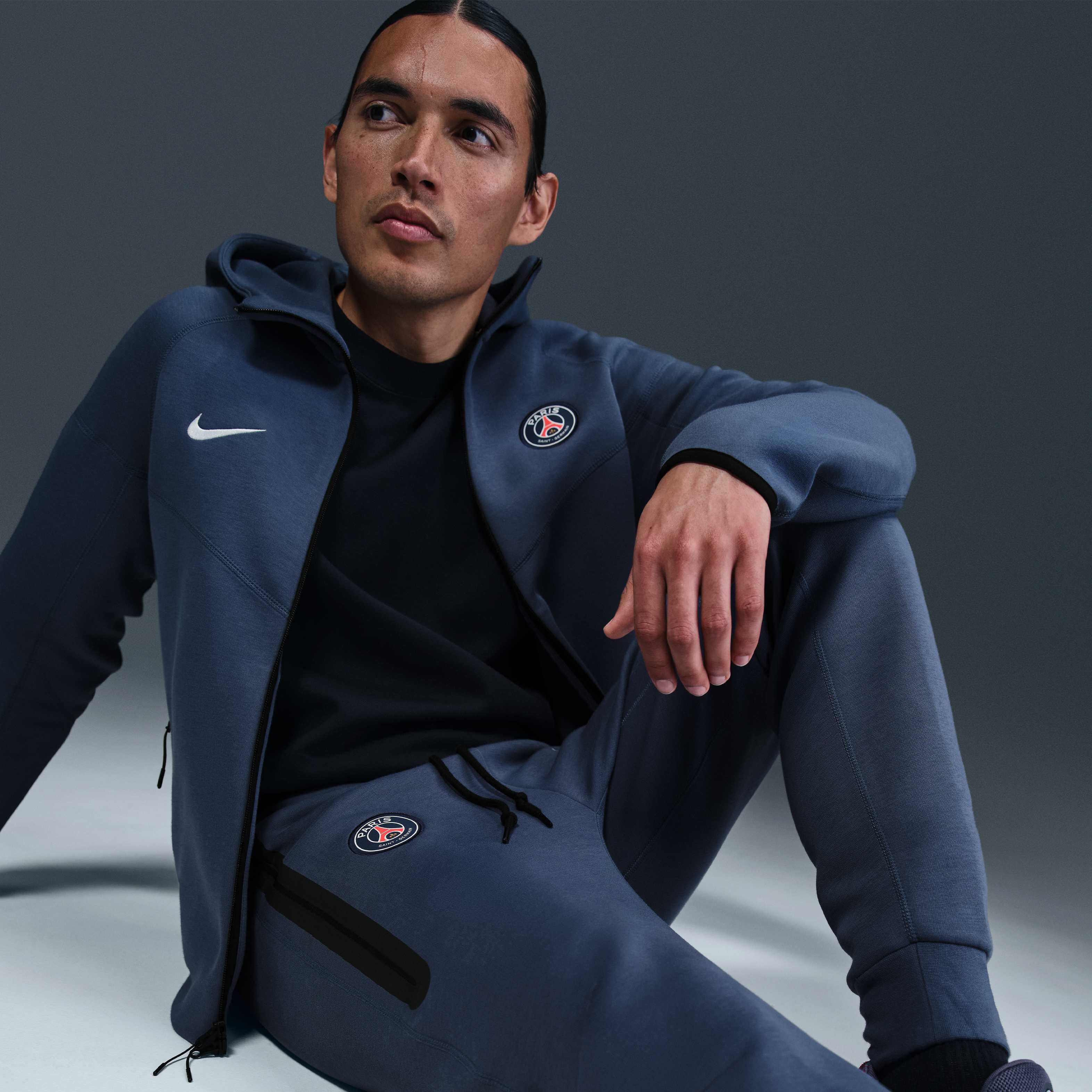 Paris Saint-Germain Tech image number 4