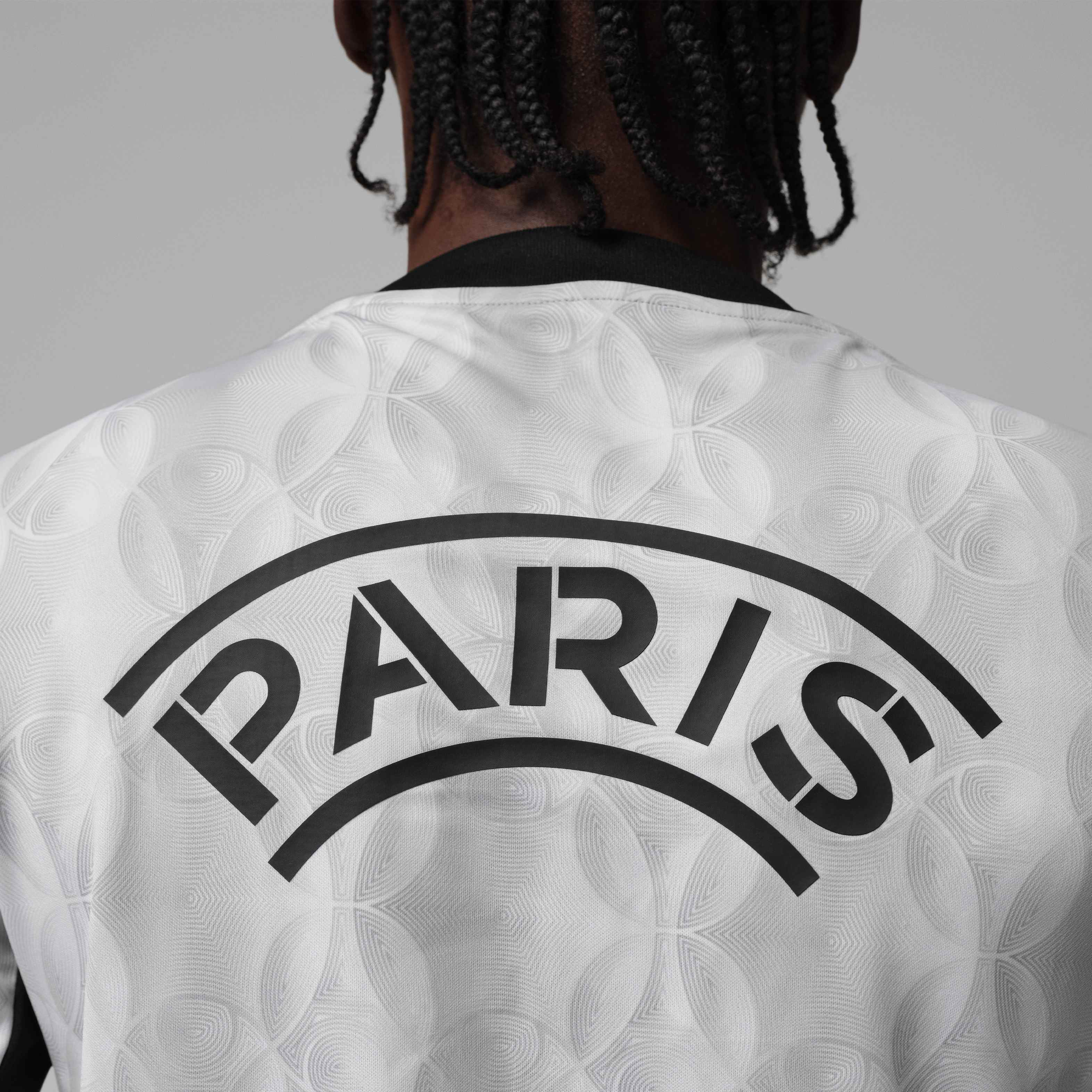 Paris Saint-Germain Academy Pro Night Edition image number 5