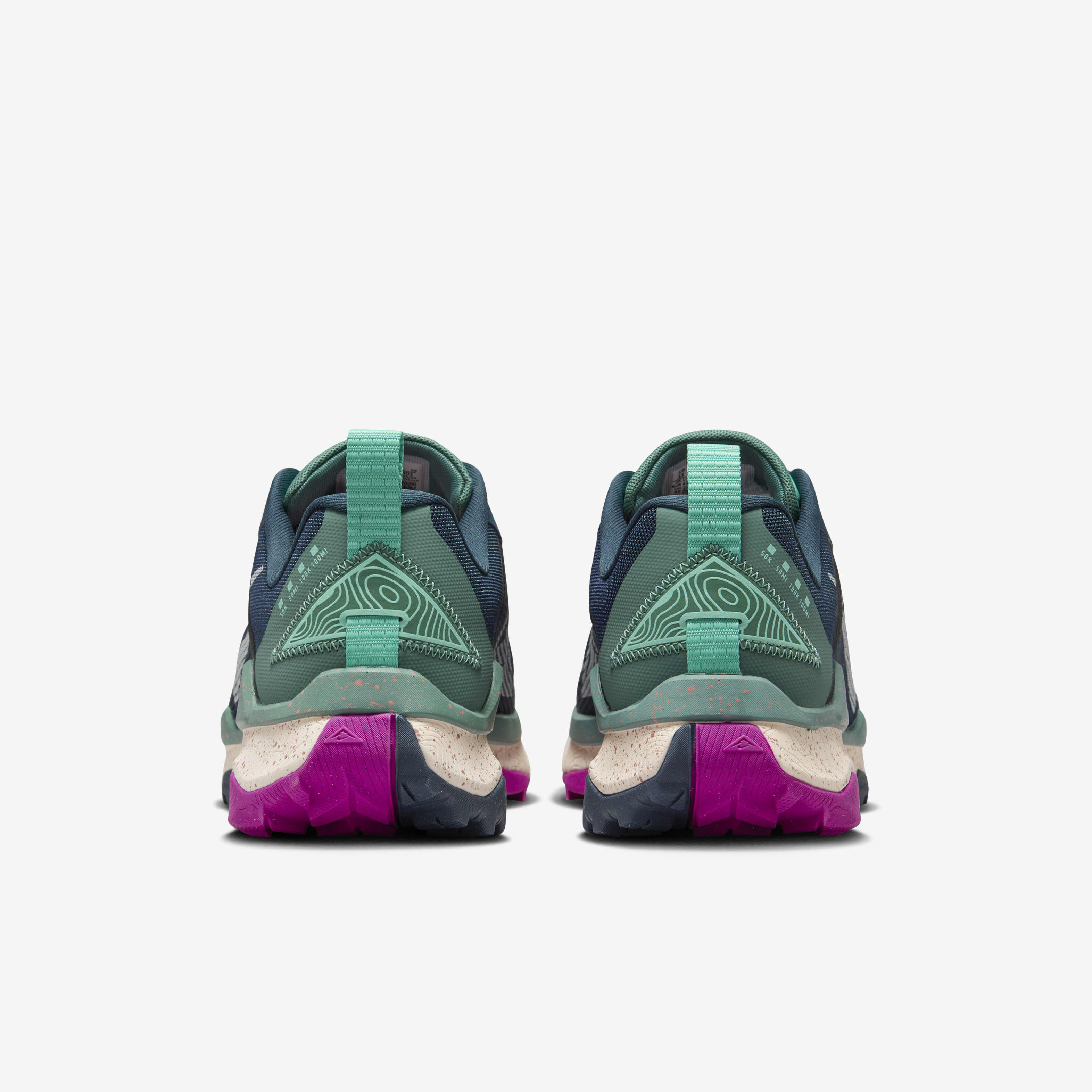Nike trail wildhorse top