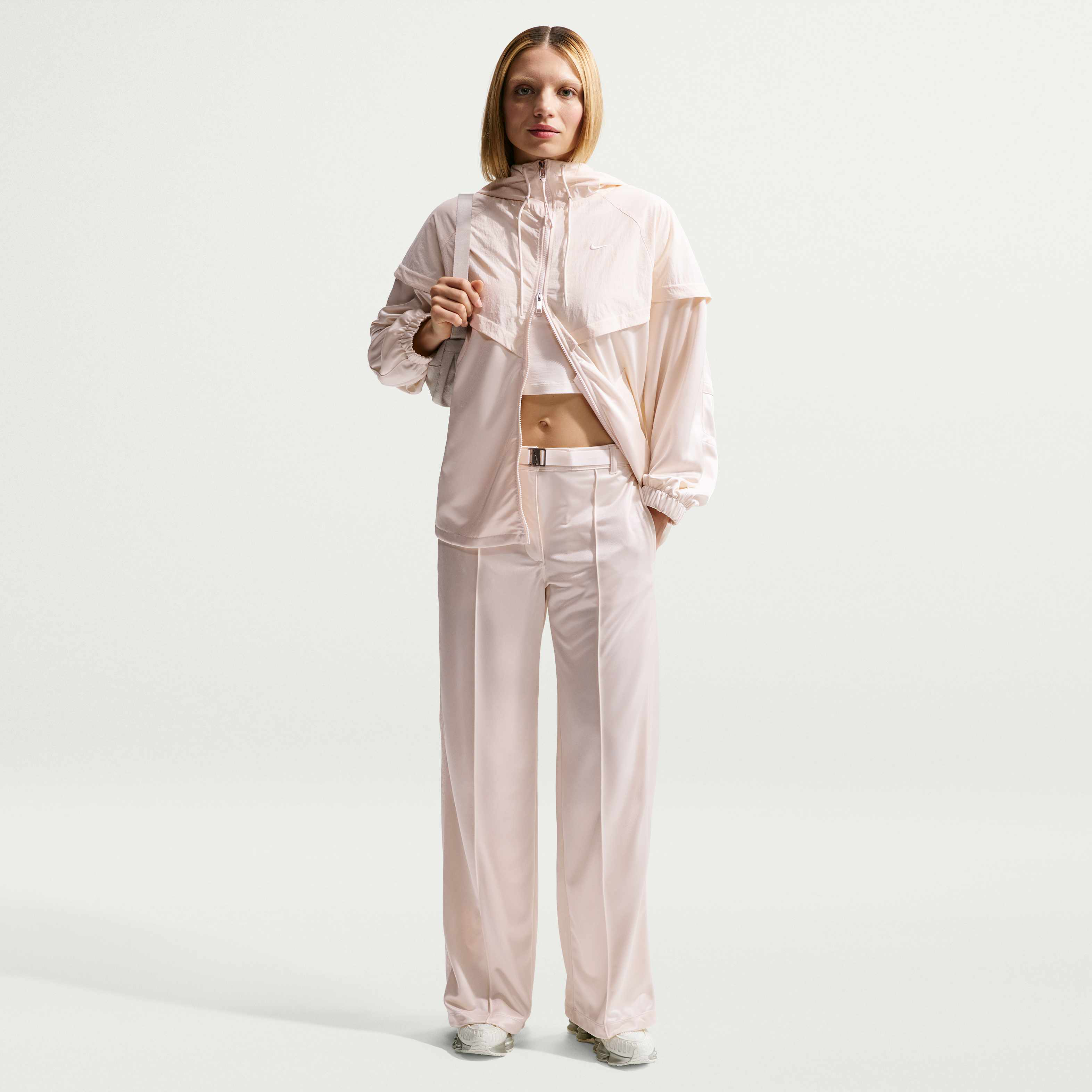 نايكي سبورتسوير image number 0