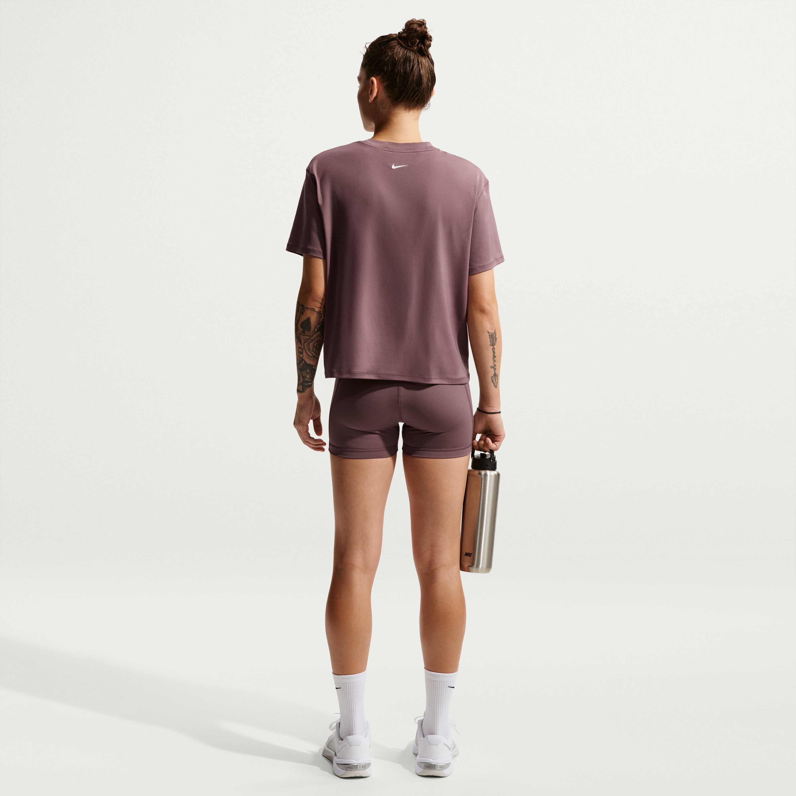 نايكي برو image number 4