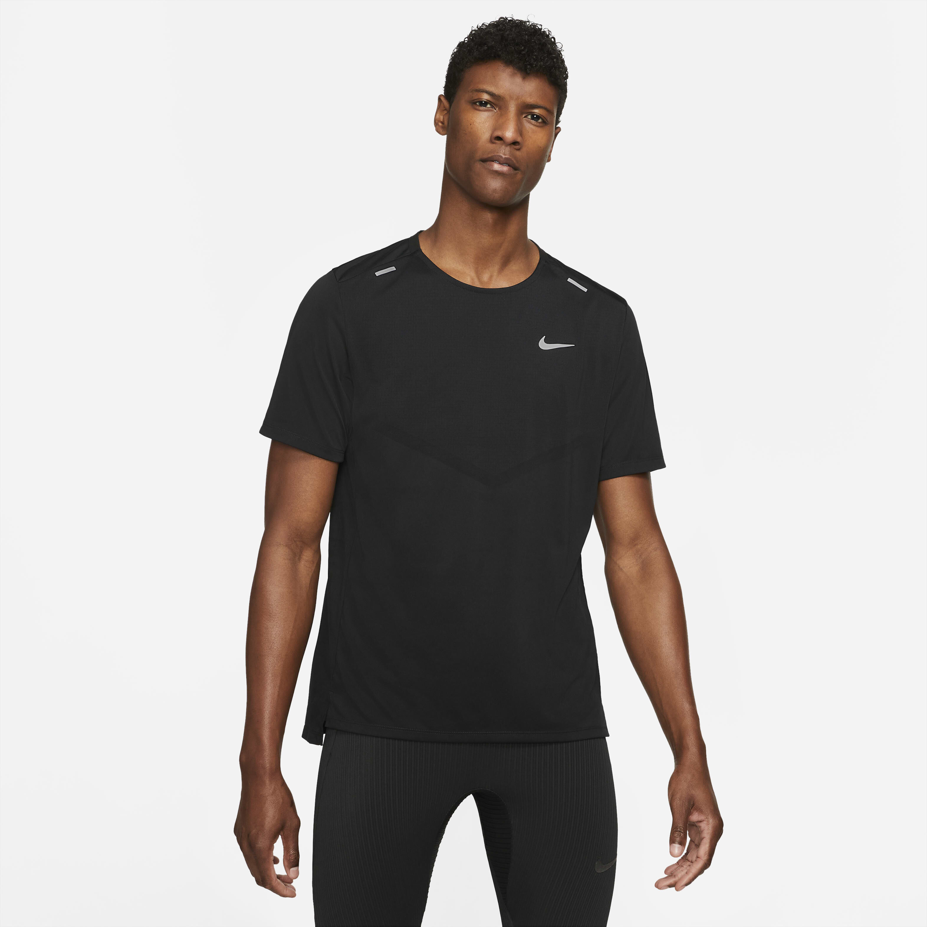 Nike rise 365 store