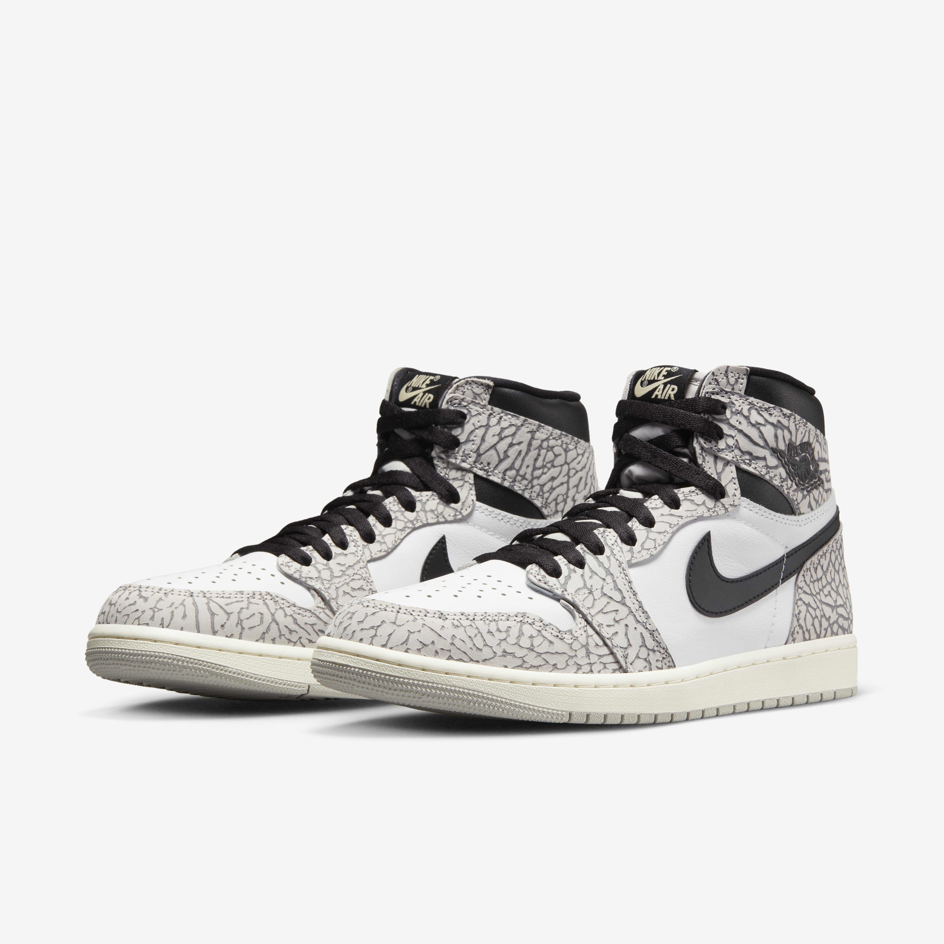 Air Jordan 1 Retro High OG image number 4