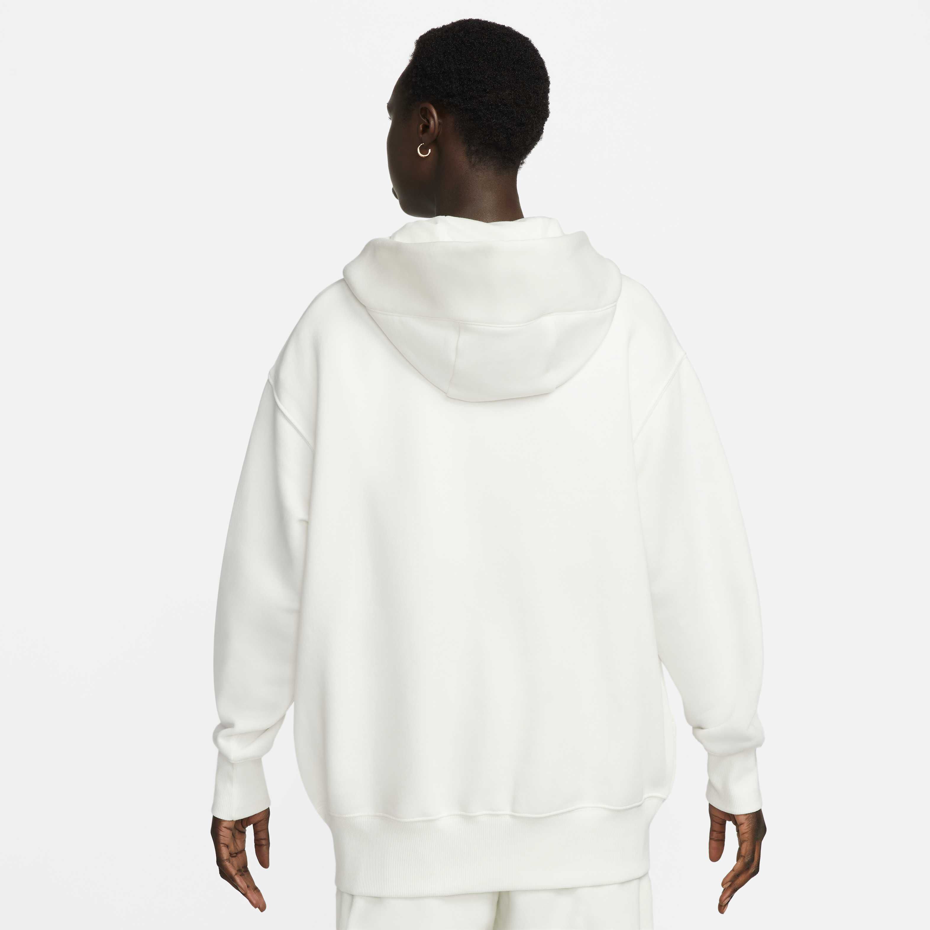 نايكي سبورتسوير فونيكس فليس image number 1