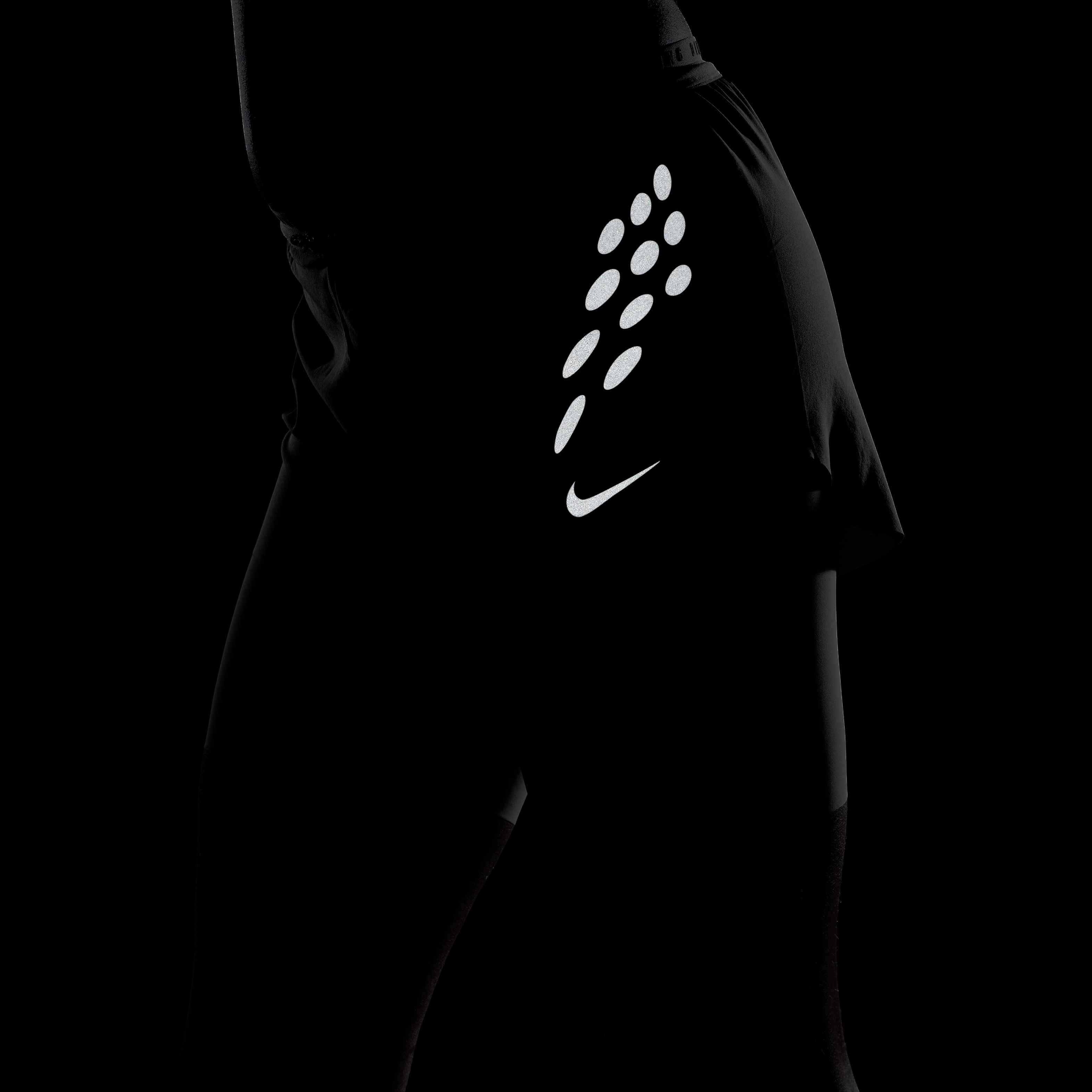 Nike Dri-FIT Run Division image number 7