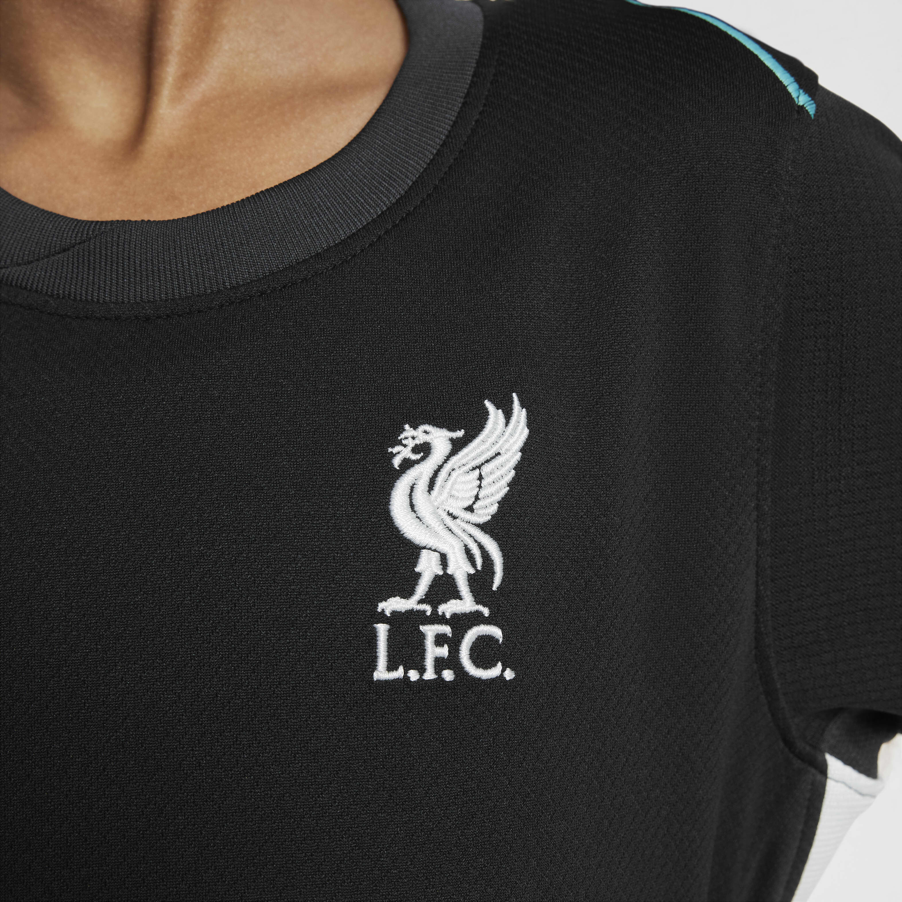 Liverpool F.C. 2024/25 Stadium Away image number 5