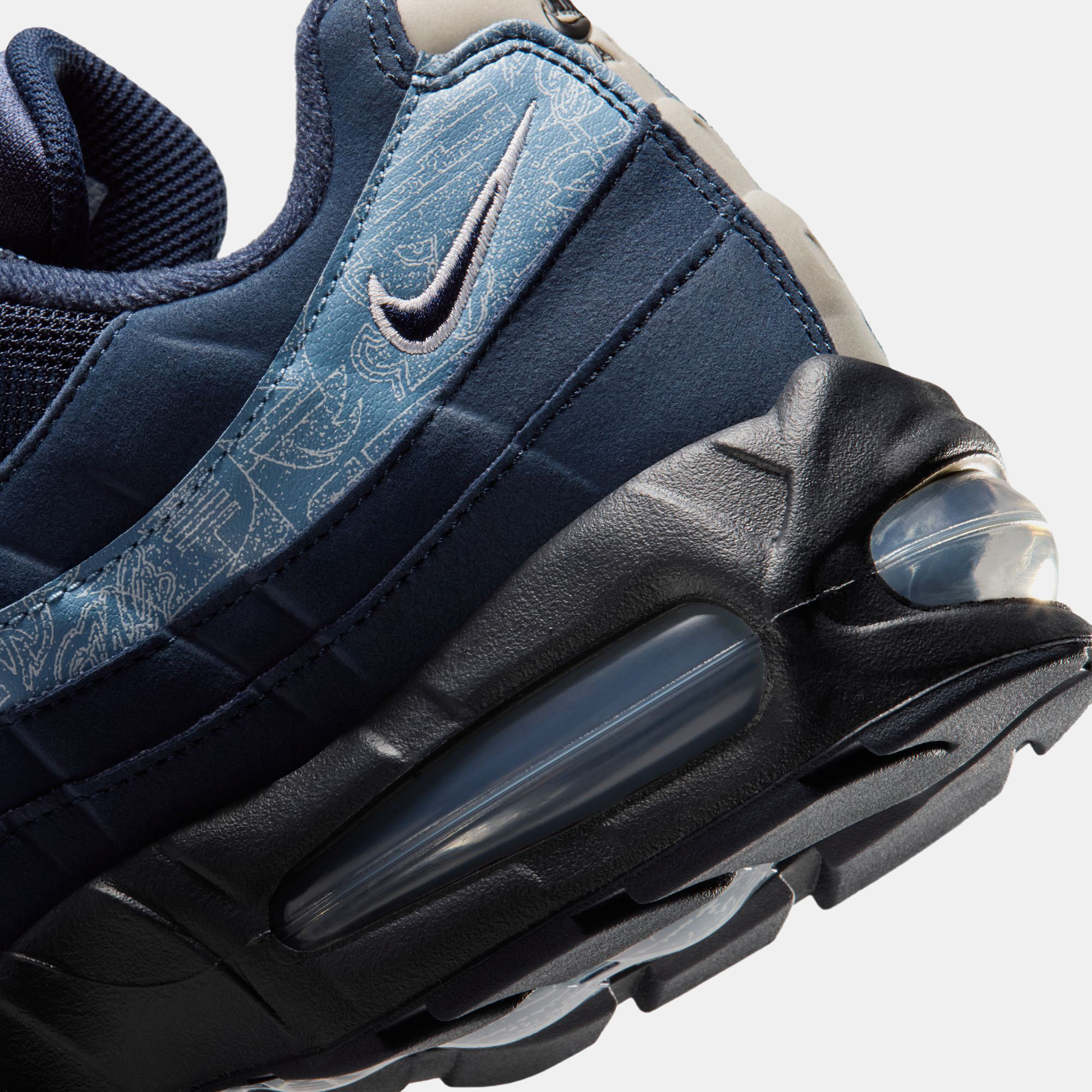 Nike Air Max 95 Big Bubble SE image number 9