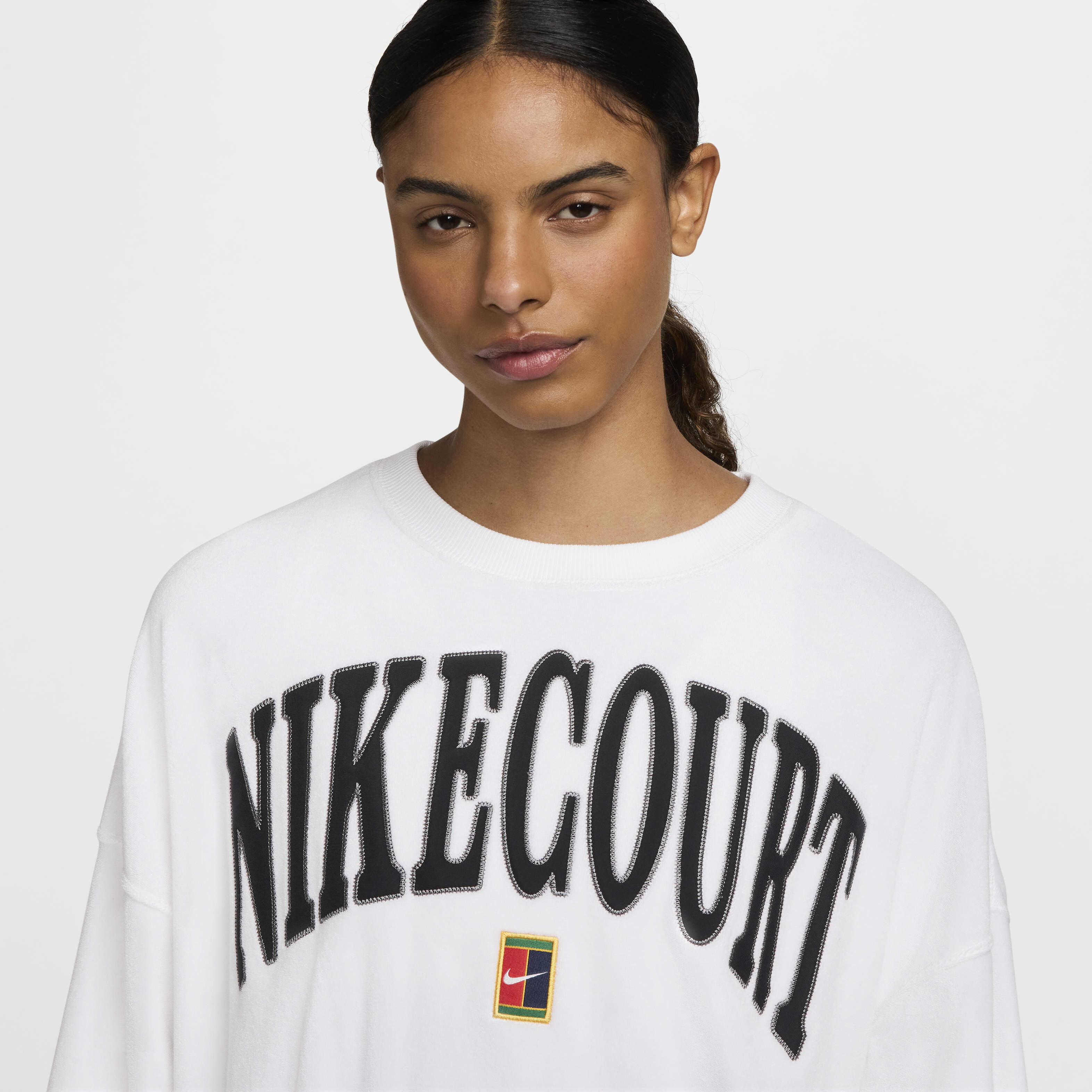 Nike heritage cropped sweatshirt hotsell