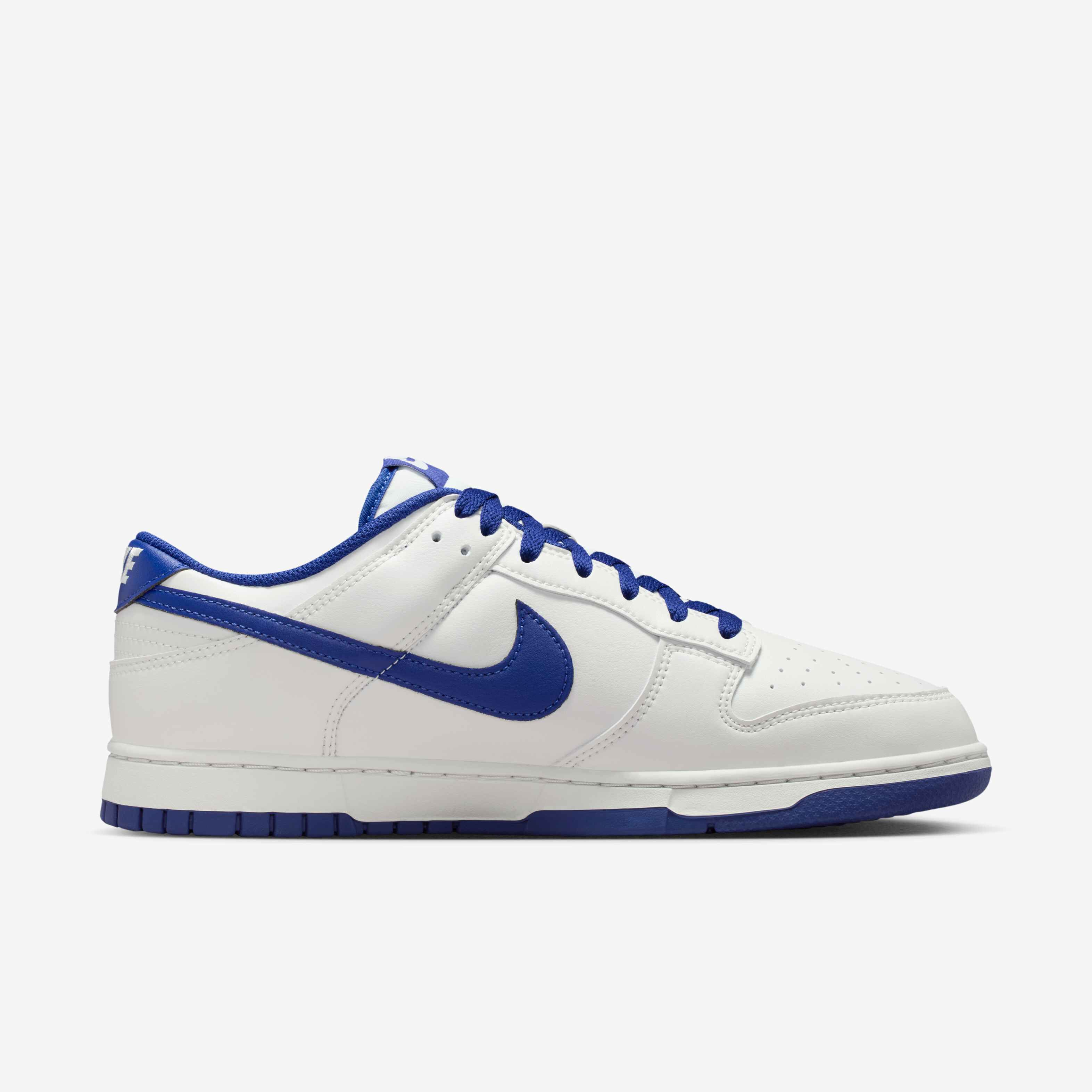 Nike Dunk Low Retro image number 2