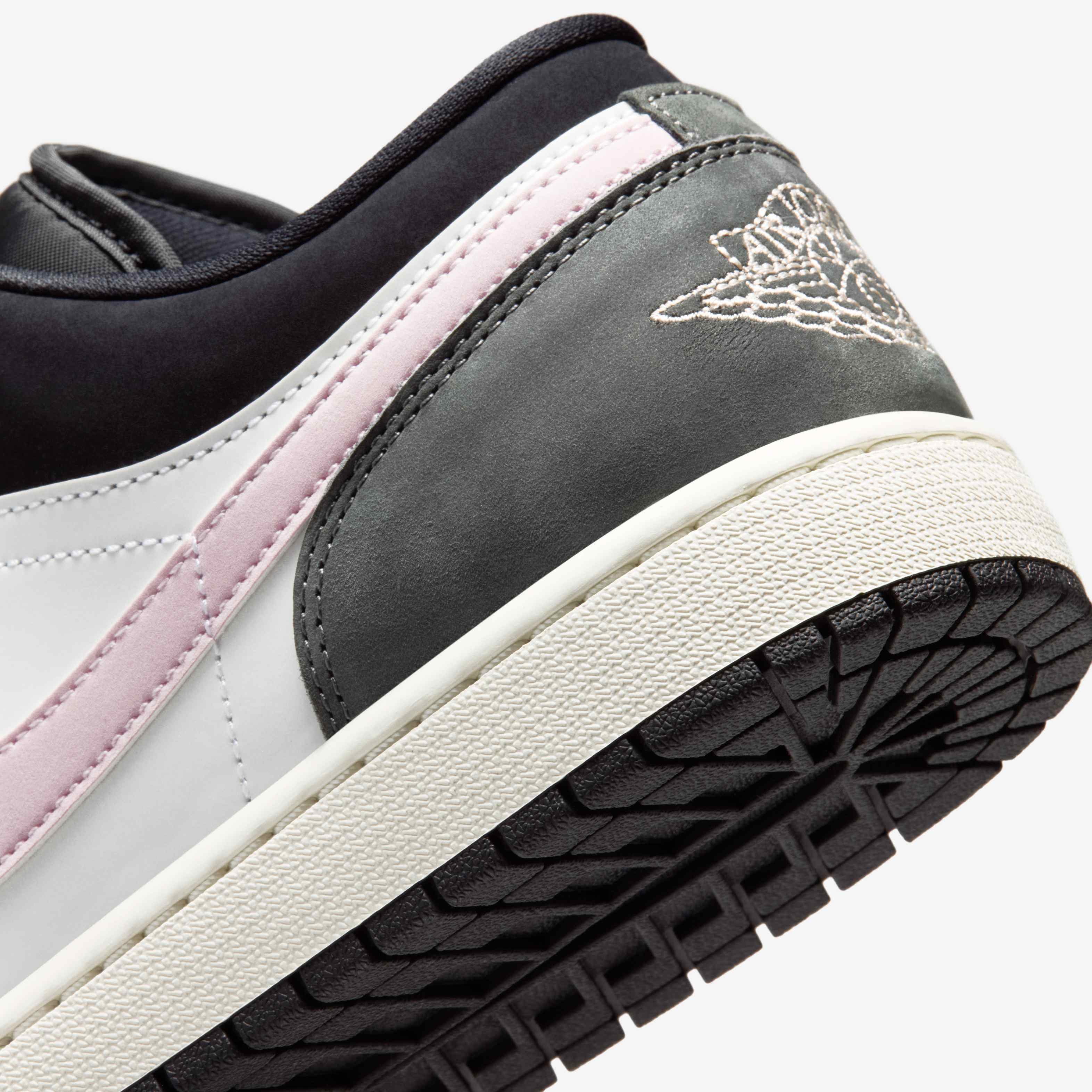 Air Jordan 1 Low SE image number 7