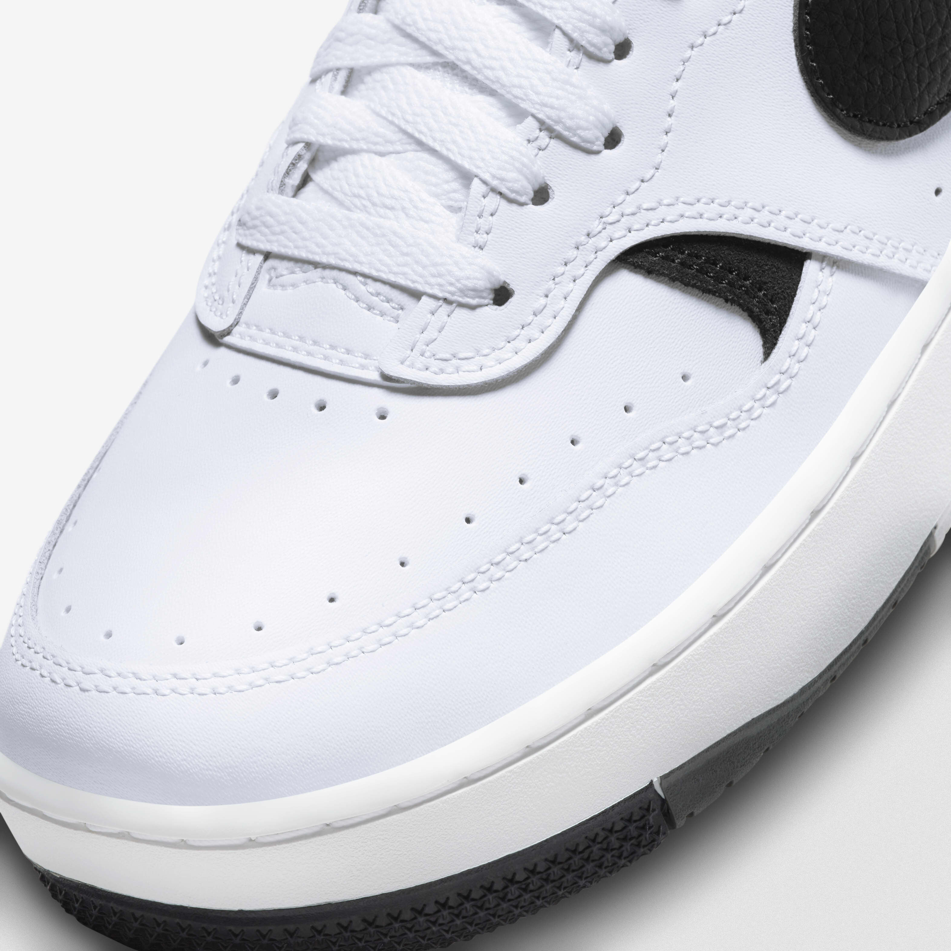 ☆韓国の人気☆【NIKE】☆GAMMA FORCE(W)☆22-26cm Buy Nike Gamma Force Women's Shoes - White/Summit White/Iron