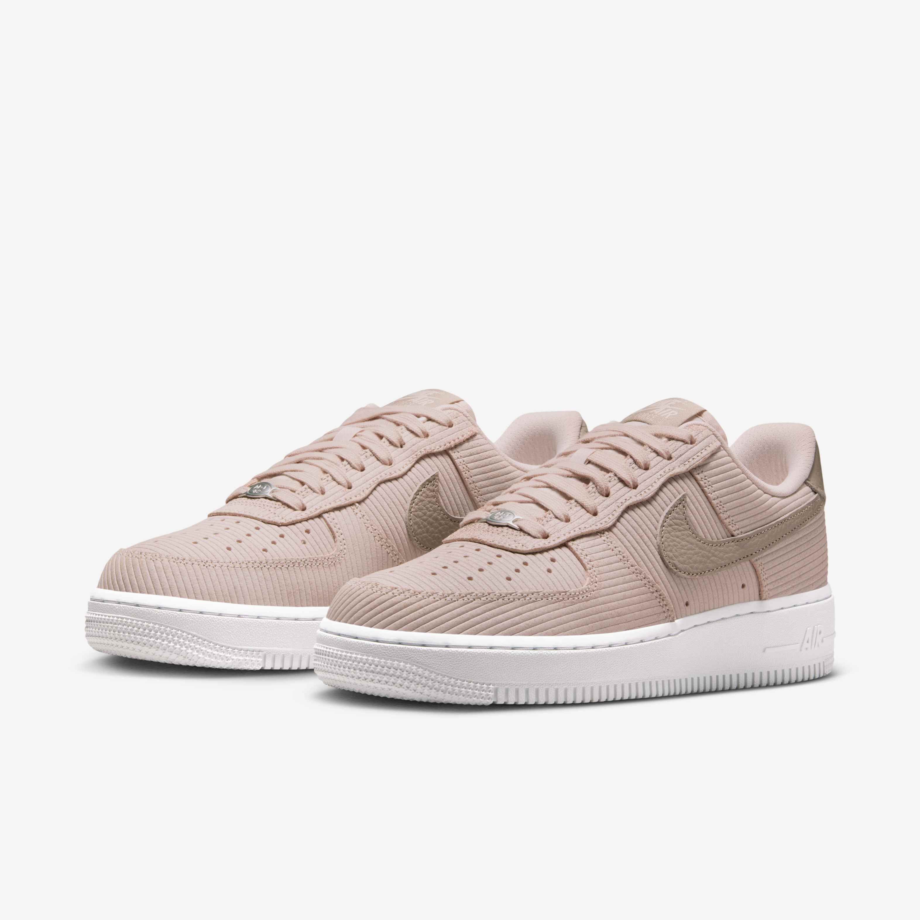 Nike Air Force 1 '07 image number 4