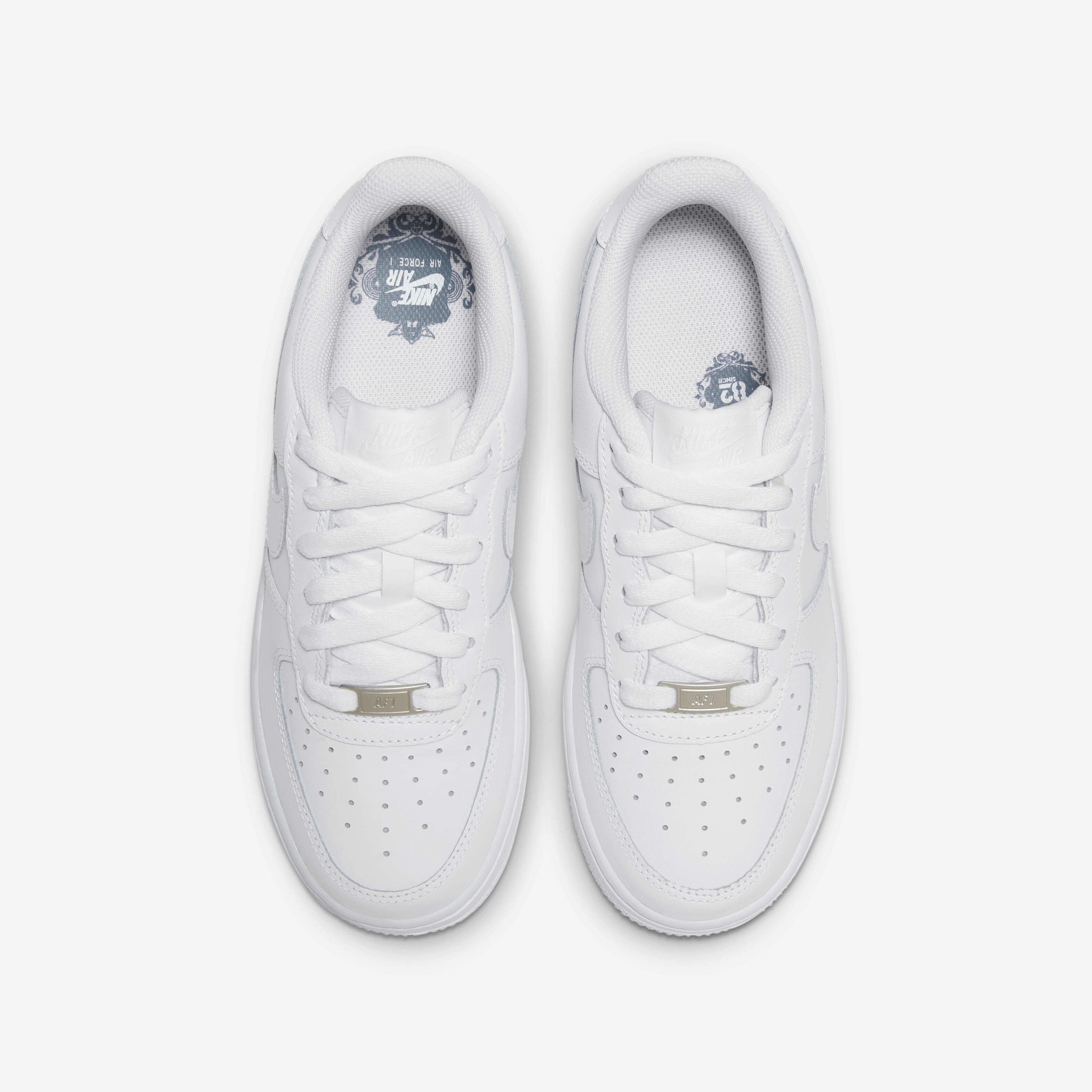 Nike Air Force 1 LE image number 3