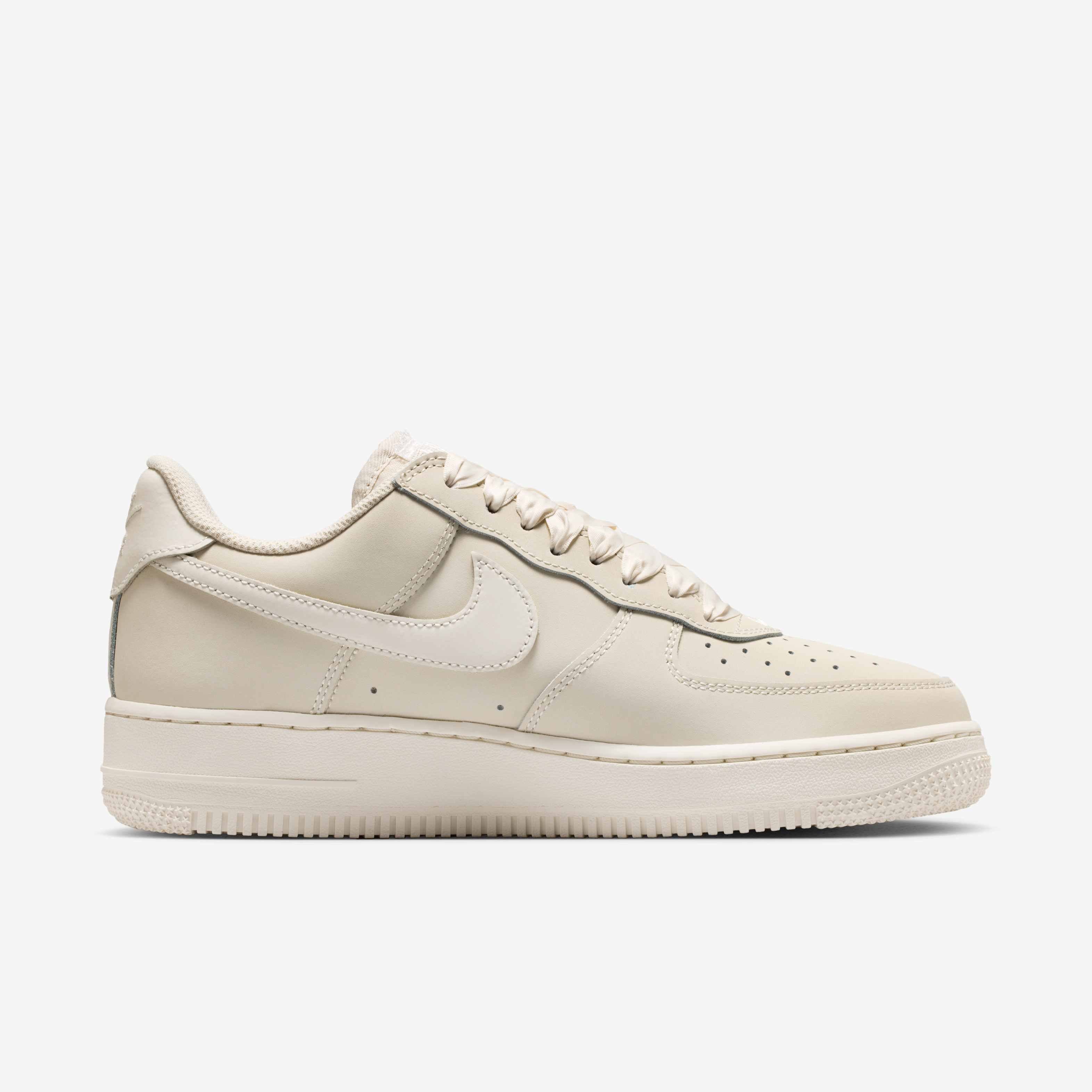 Nike Air Force 1 Retro Premium image number 2