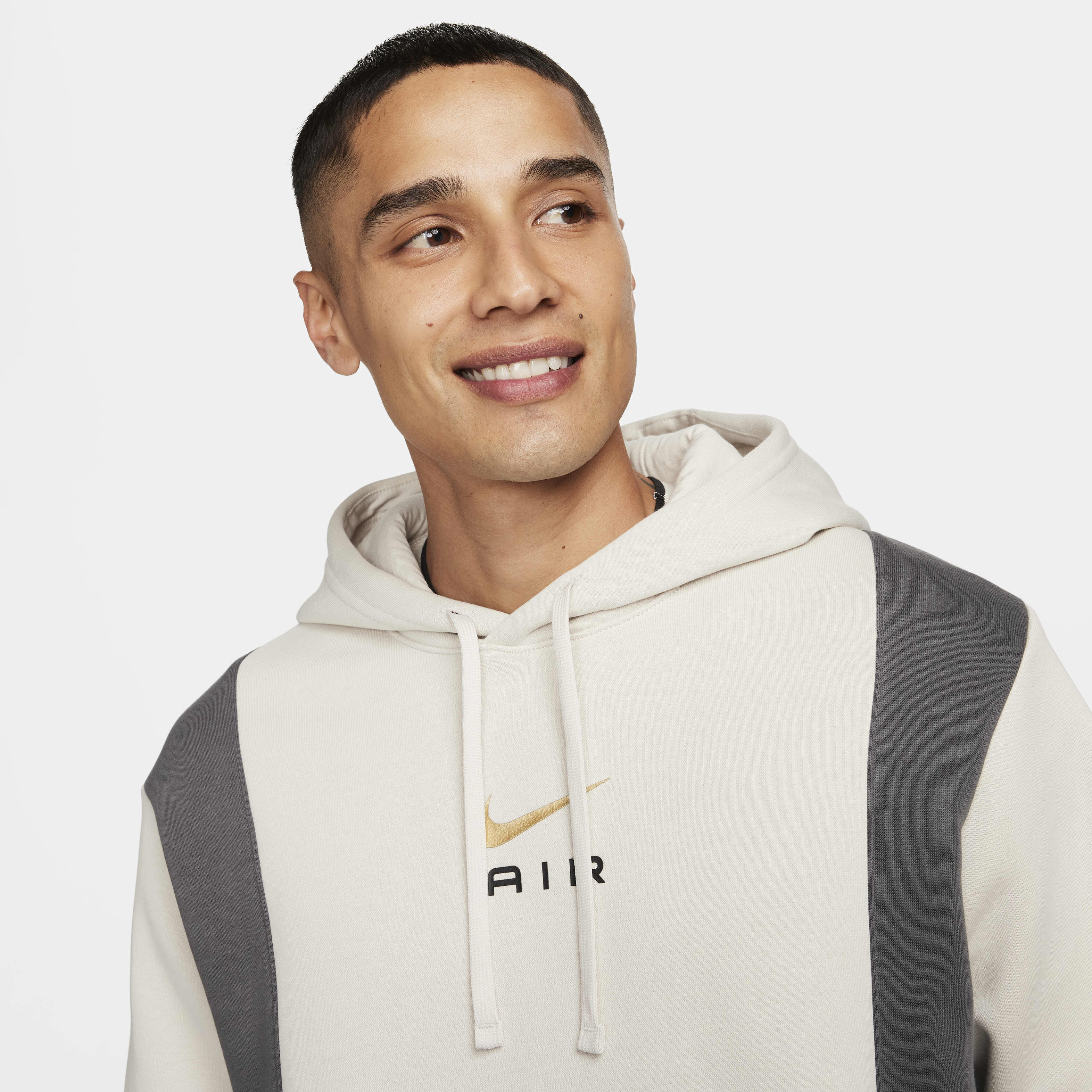 Buy Nike Air Men s Pullover Fleece Hoodie Nike Qatar Official