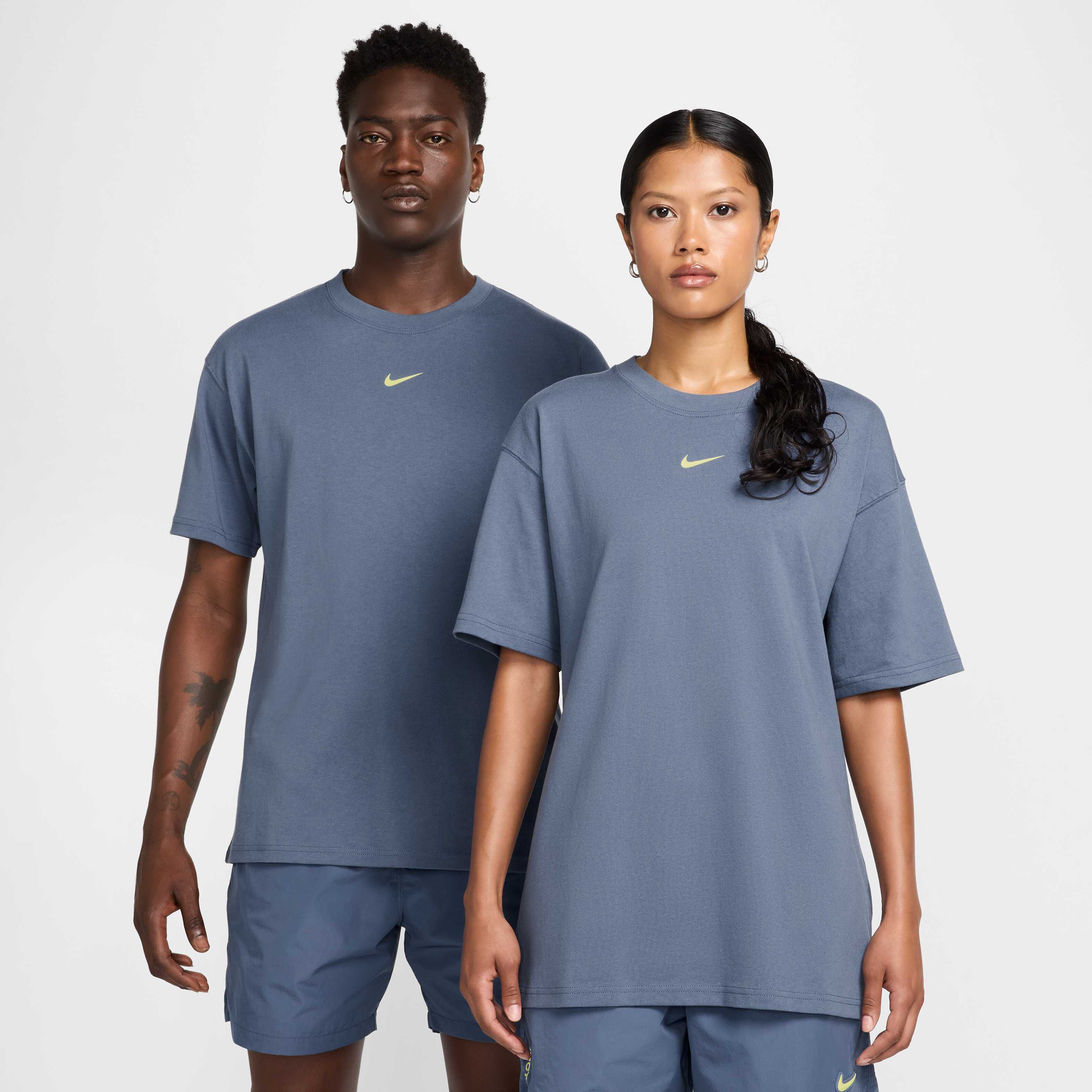 Nike NOCTA ライトブルーシャツ Lサイズ Buy NOCTA T-Shirt - Diffused Blue/Citron Tint @ Nike Qatar