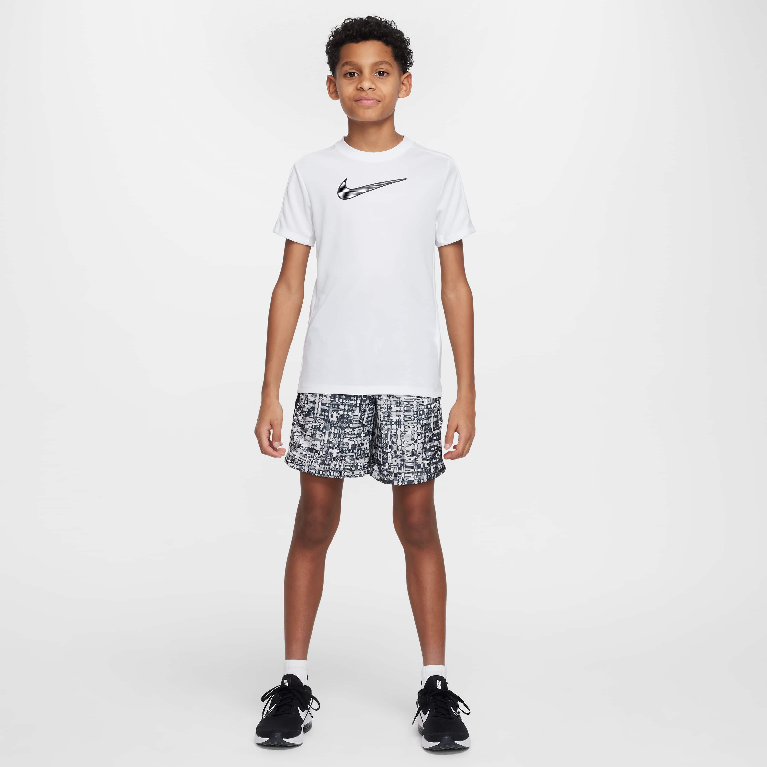 Nike Trophy23 image number 5