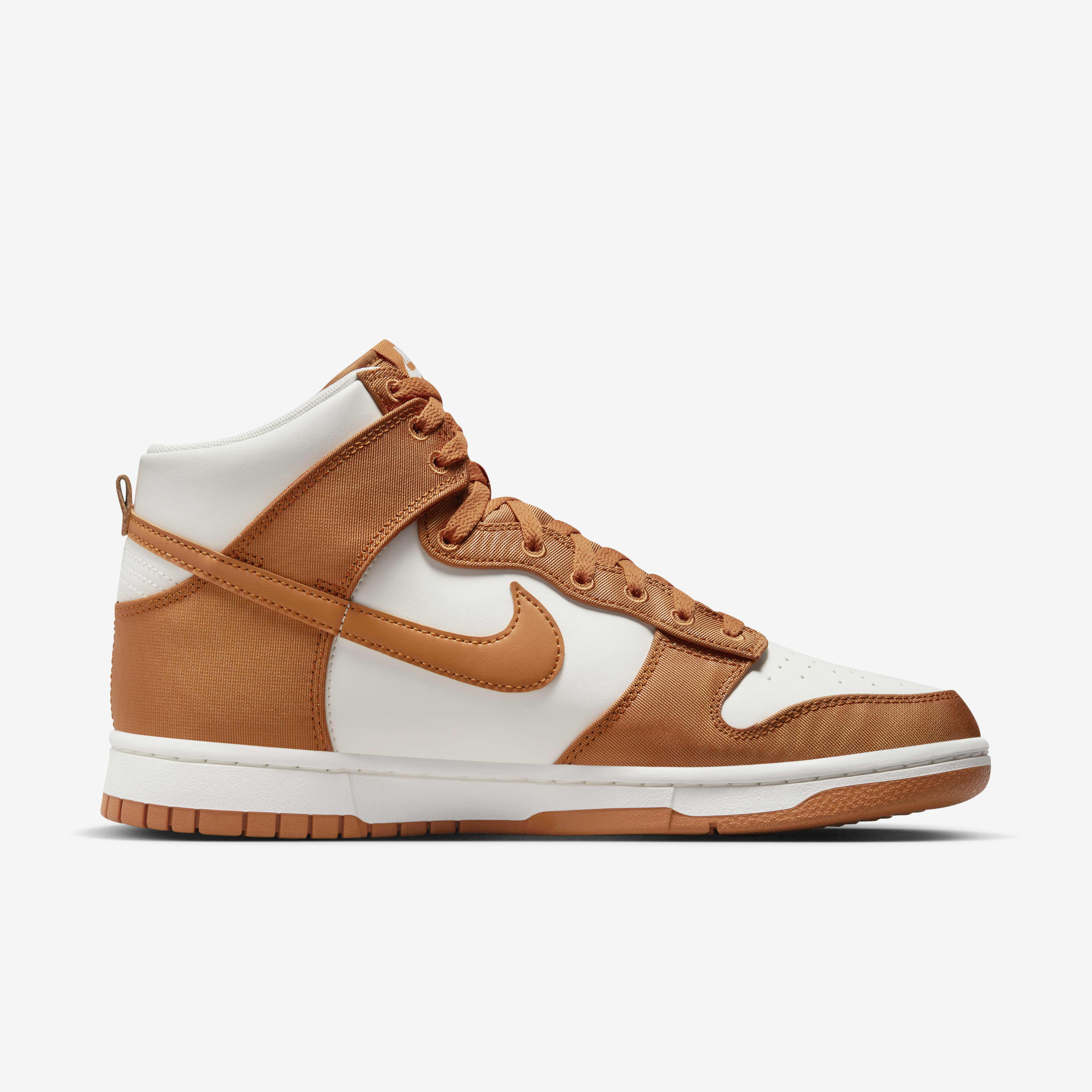 Nike Dunk High Retro SE image number 2