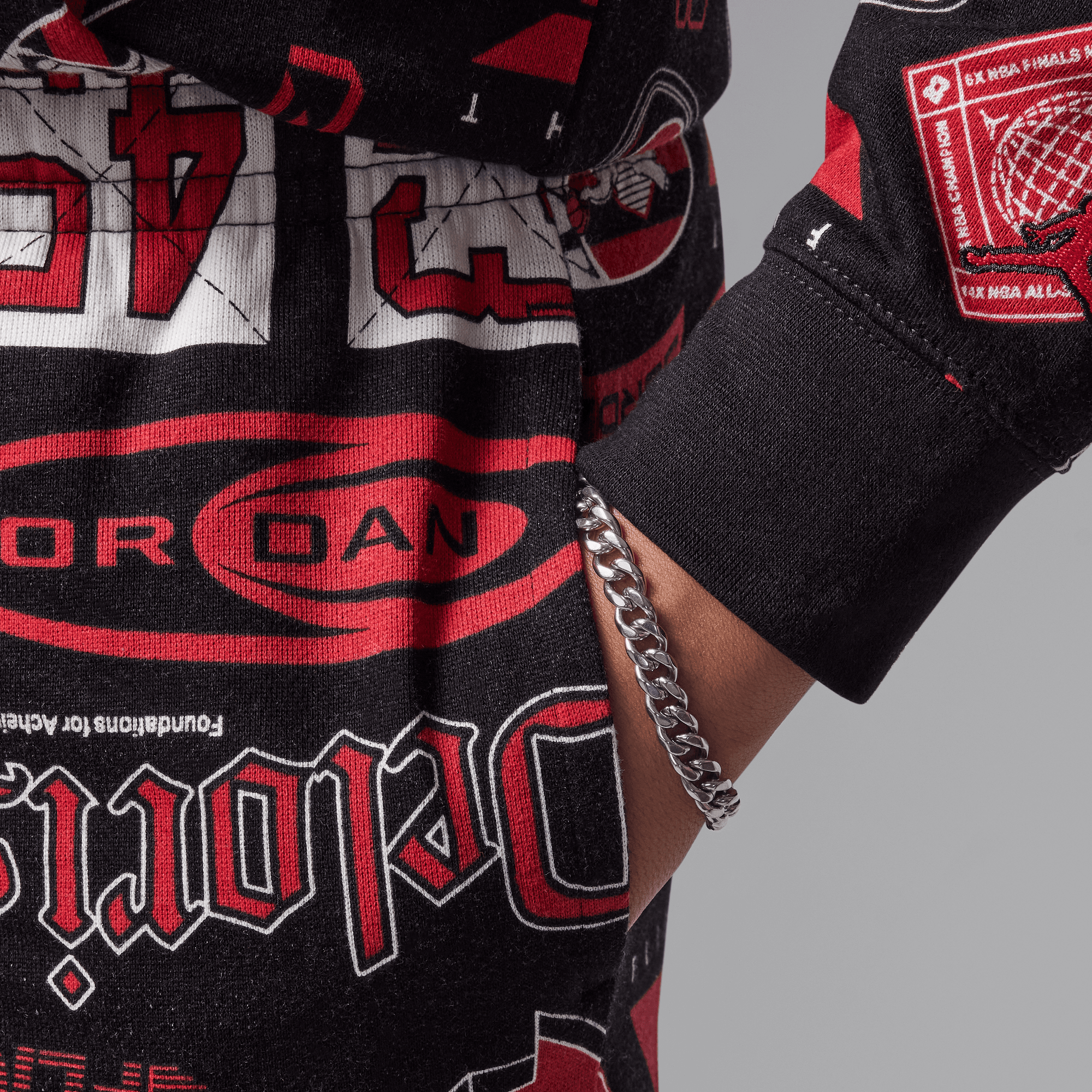 Jordan Essentials image number 4