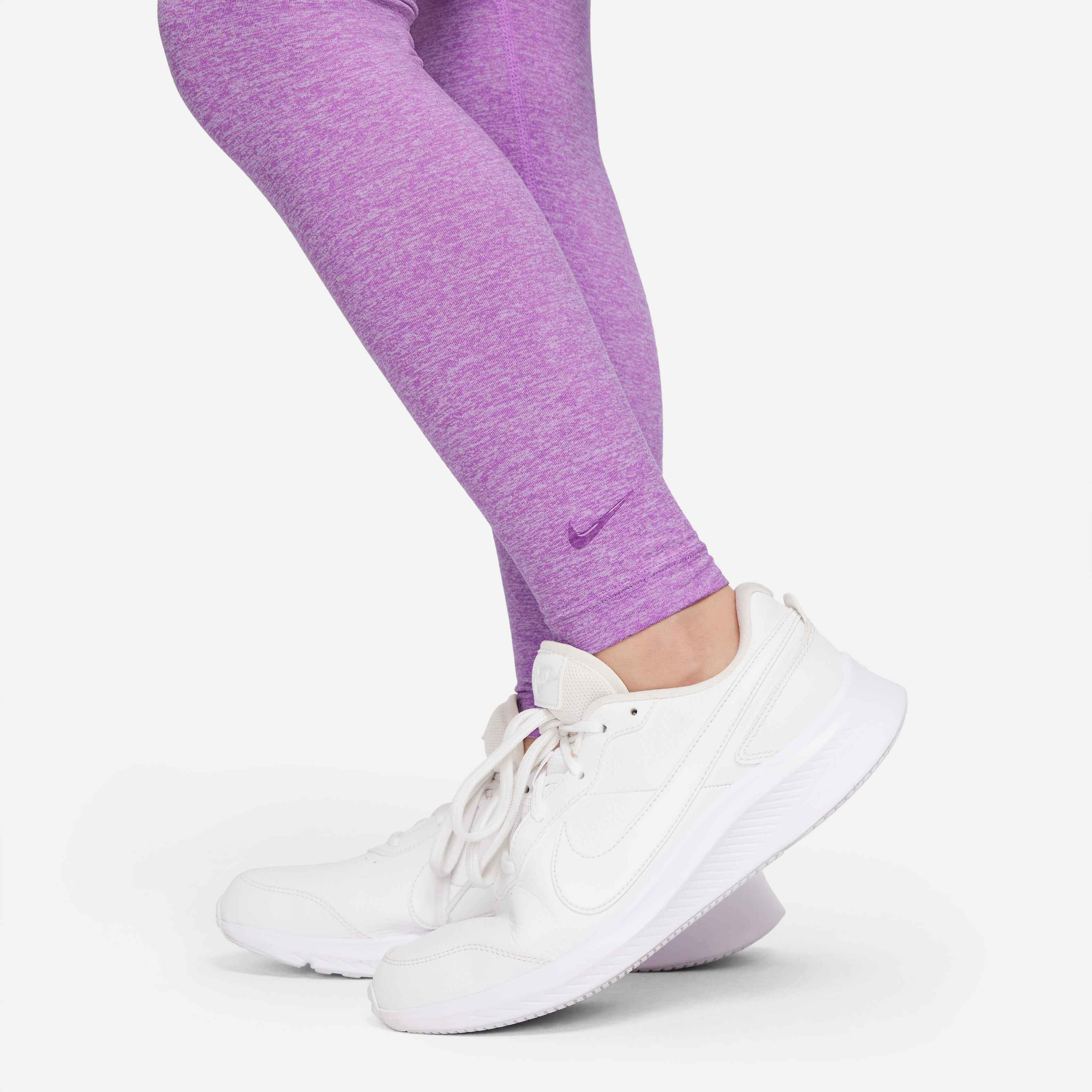 Nike Dri-FIT One Luxe image number 3