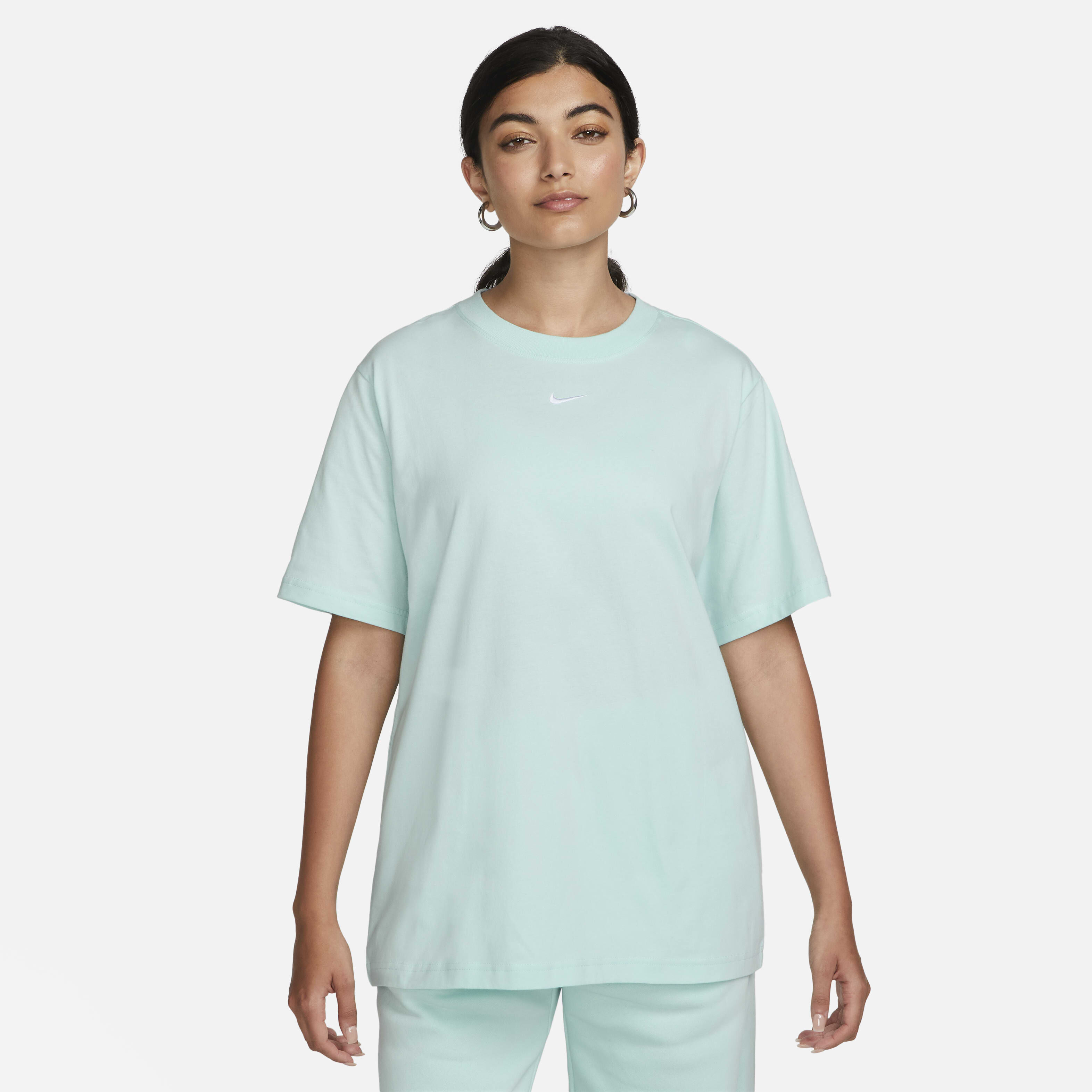 Nike Sportswear Essential image number 0