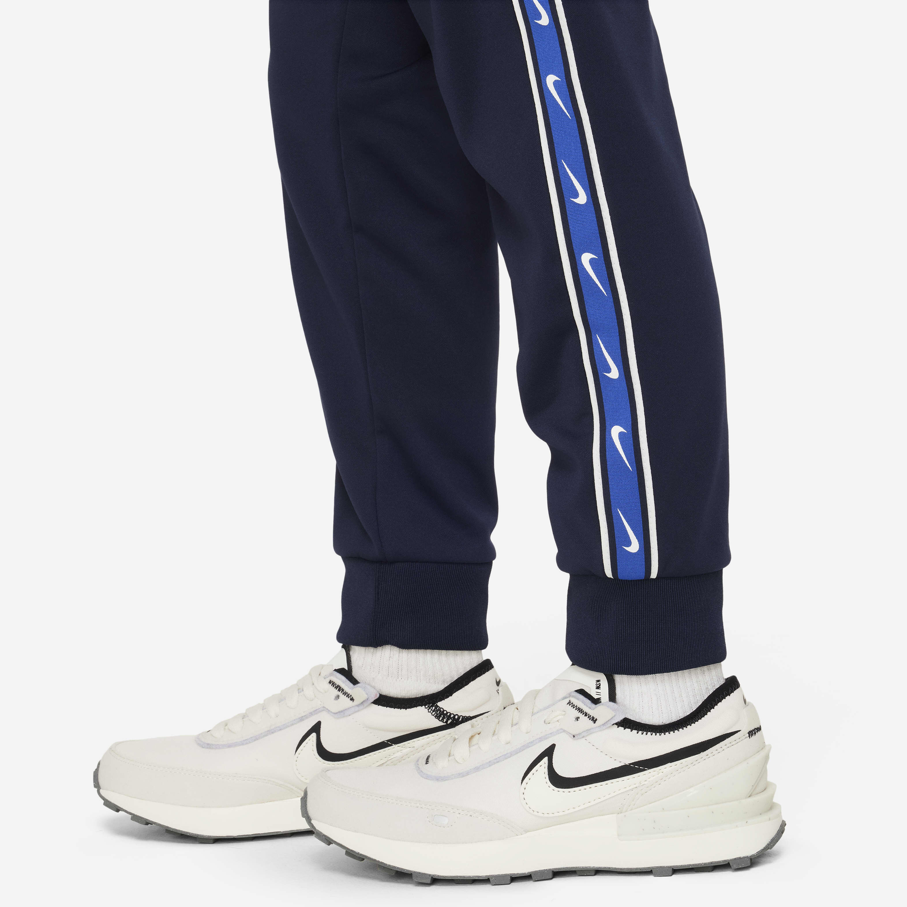 Nike Sportswear Repeat image number 6