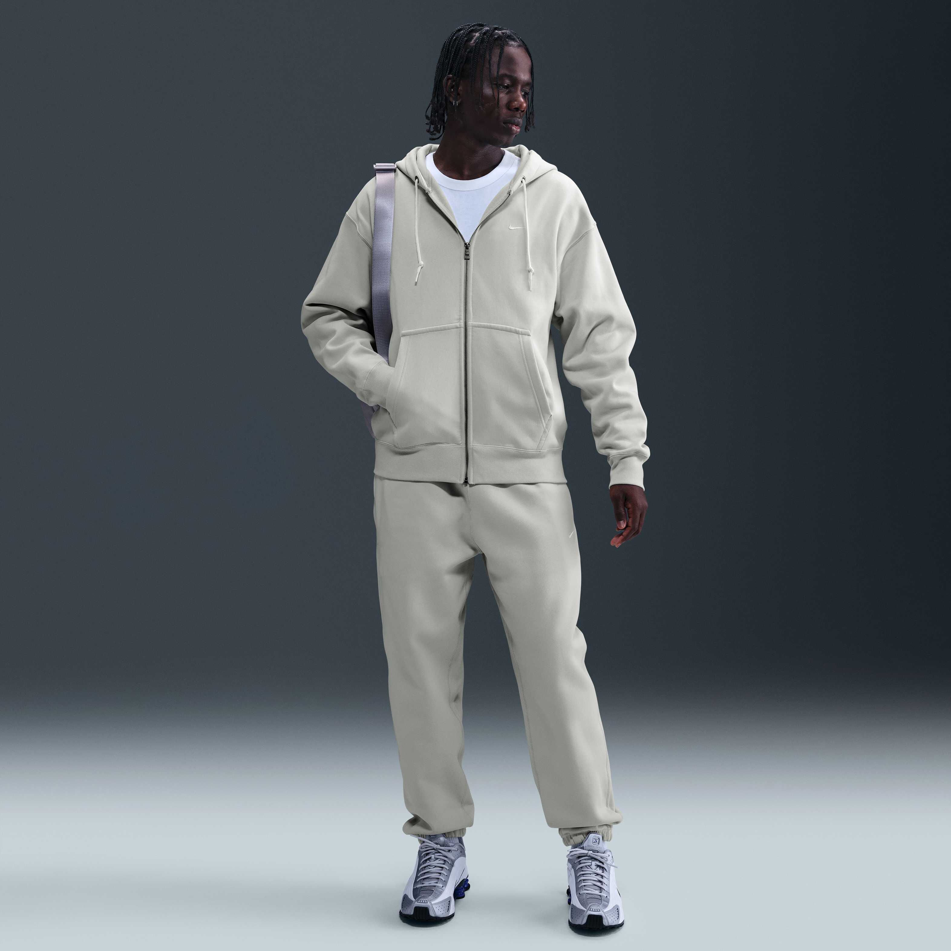 Nike Solo Swoosh image number 3