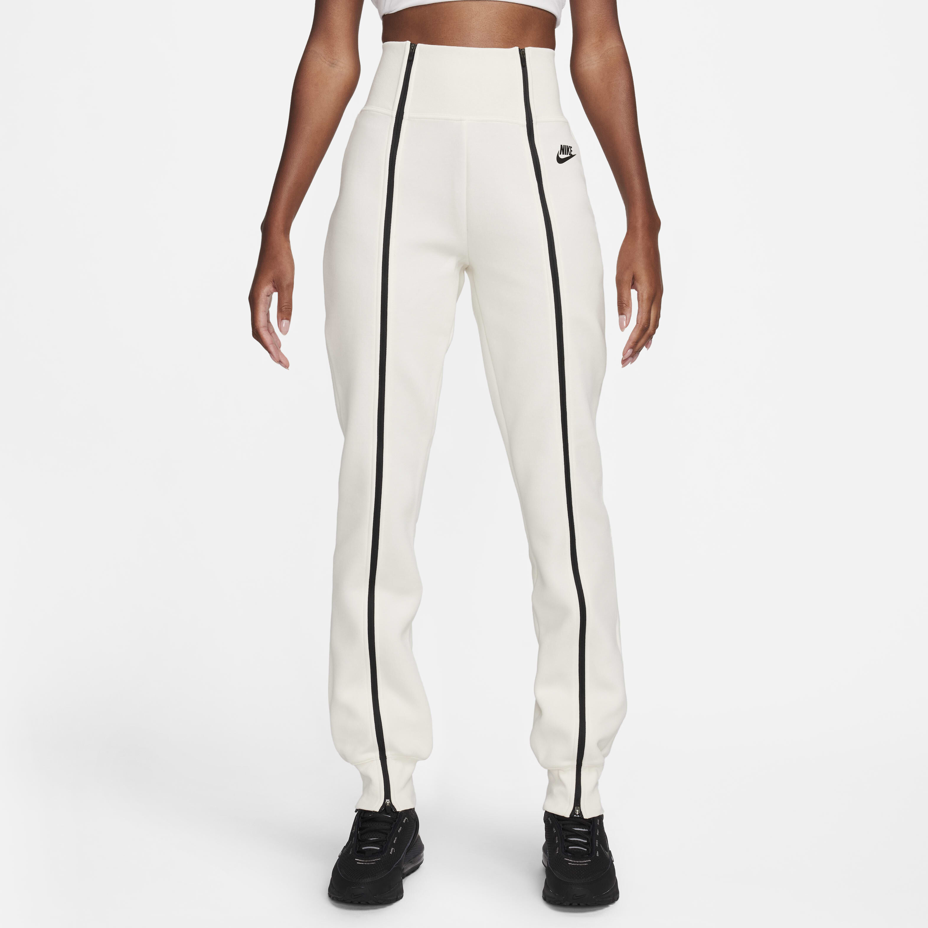 نايكي سبورتسوير تك فليس image number 0